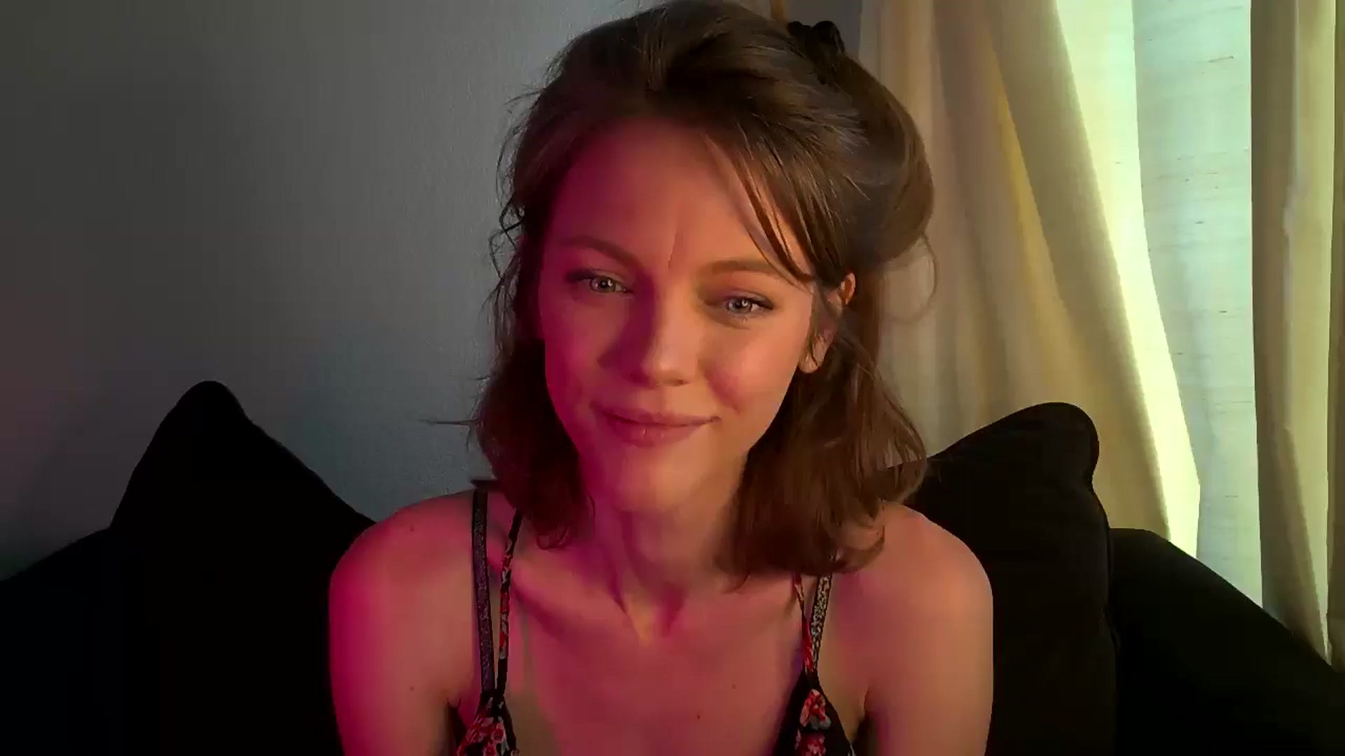 Gallery image thumbnail from OraYoung's myfreecams stream on, 10/03/2025, 17:01 image 18 of 20
