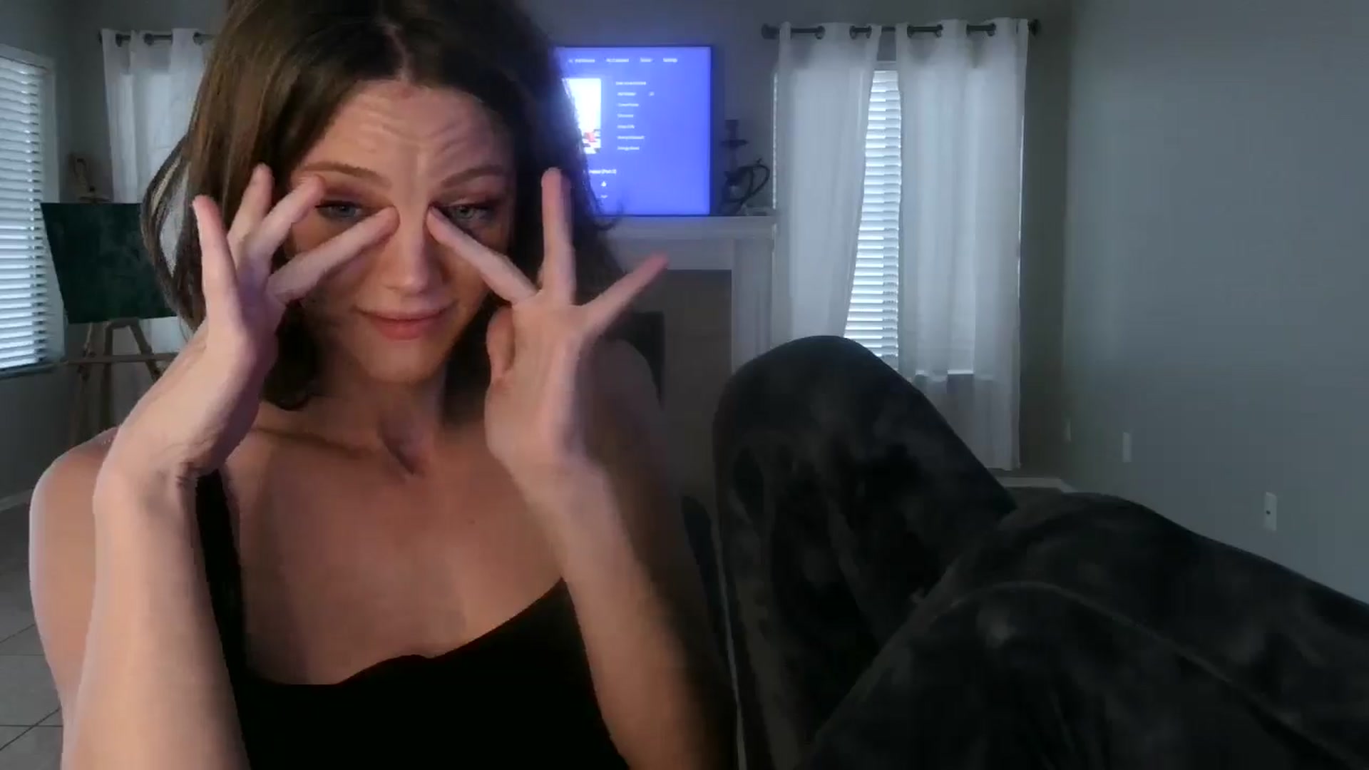 Gallery image thumbnail from OraYoung's myfreecams stream on, 10/09/2025, 18:15 image 12 of 20