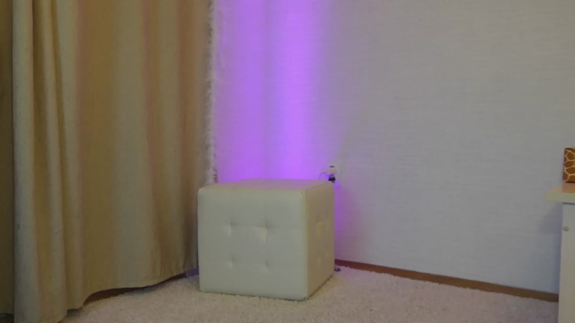 Gallery image thumbnail from Orange_pie's myfreecams stream on, 11/26/2022, 22:59 image 20 of 20