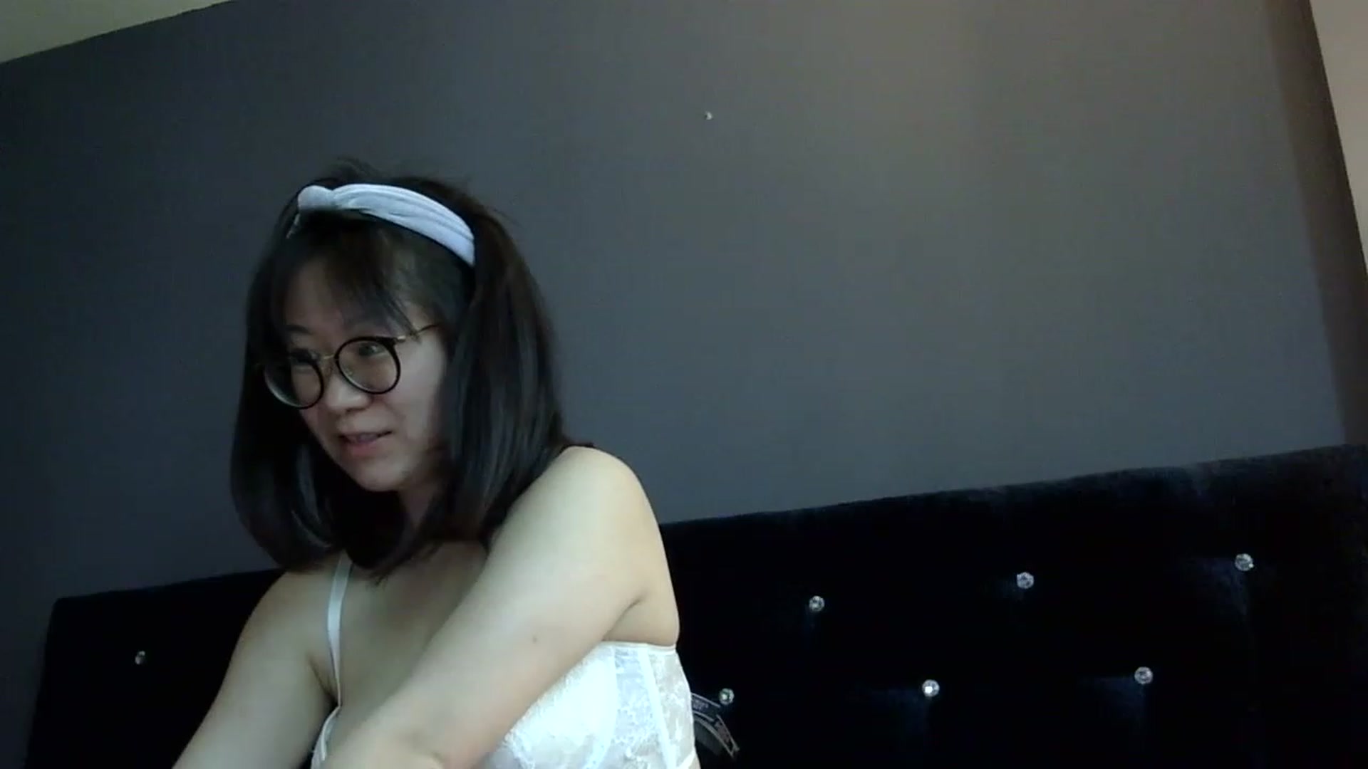 Gallery image thumbnail from Orchid_Kitty's myfreecams stream on, 01/17/2023, 19:40 image 15 of 20