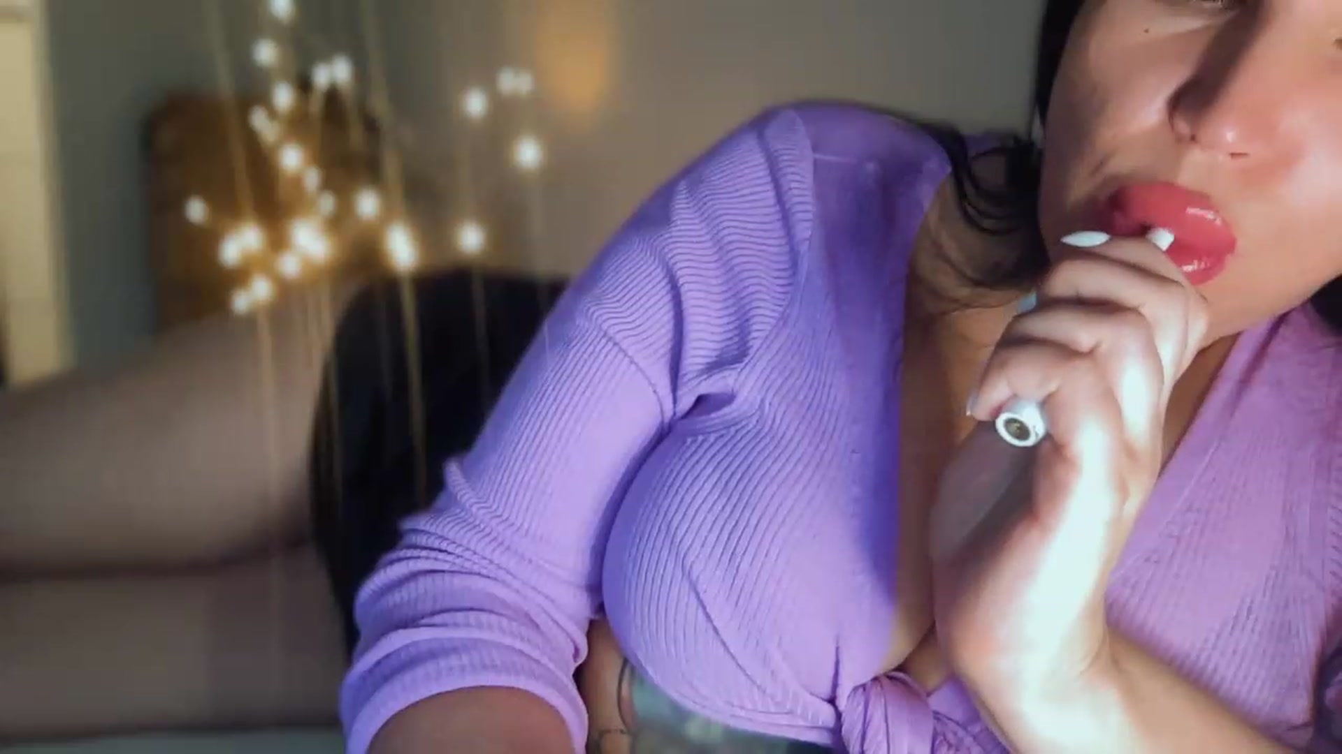 Gallery image thumbnail from OregonPrivate's myfreecams stream on, 04/13/2023, 13:32 image 5 of 20
