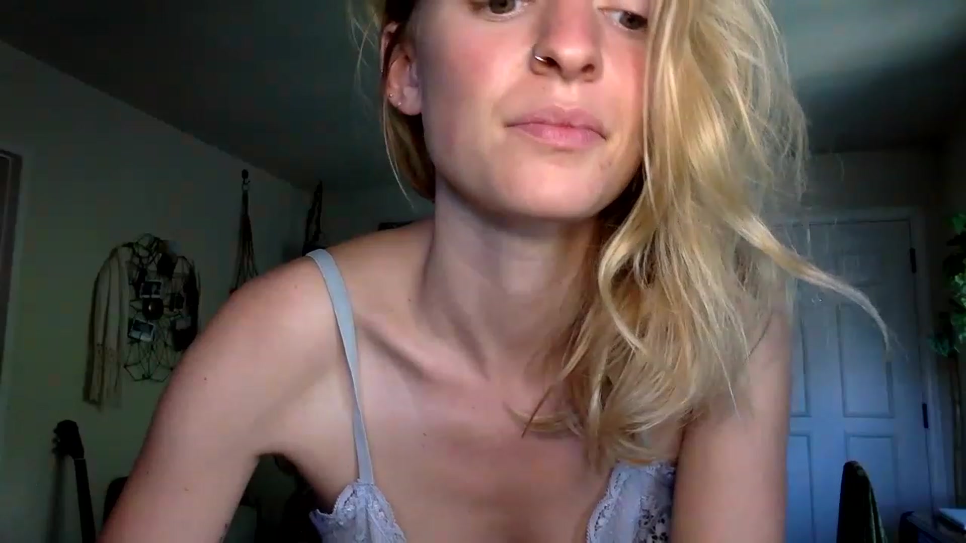 Gallery image thumbnail from OrgasmicWomen's myfreecams stream on, 02/06/2023, 20:12 image 15 of 20