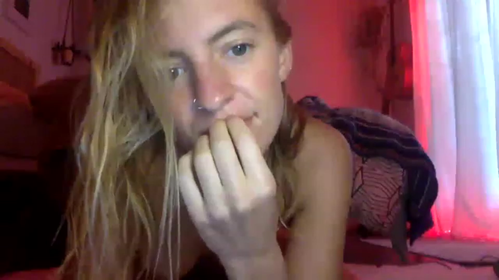 Gallery image thumbnail from OrgasmicWomen's myfreecams stream on, 04/06/2023, 18:02 image 16 of 20