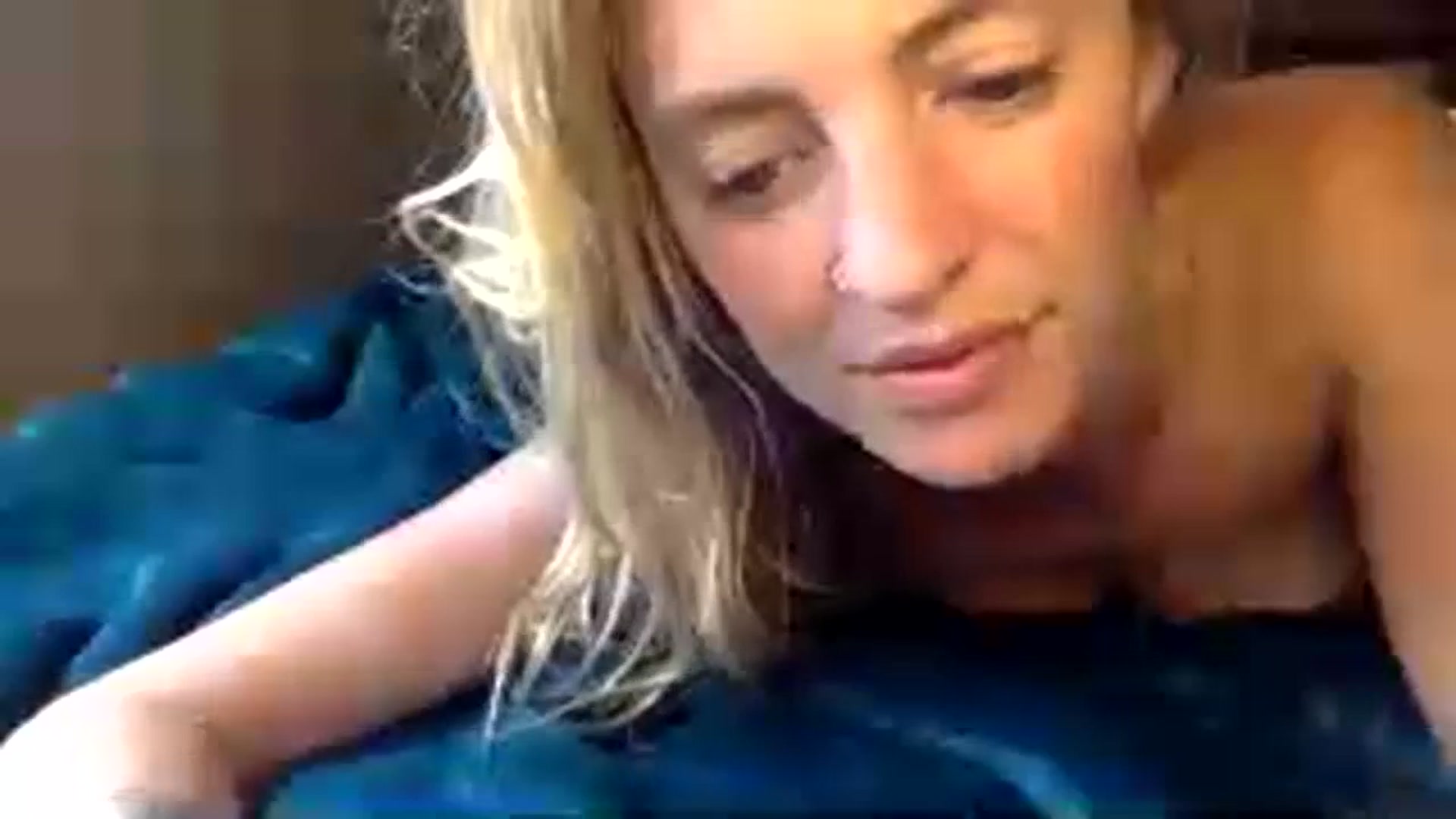 Gallery image thumbnail from OrgasmicWomen's myfreecams stream on, 06/08/2023, 21:04 image 11 of 20