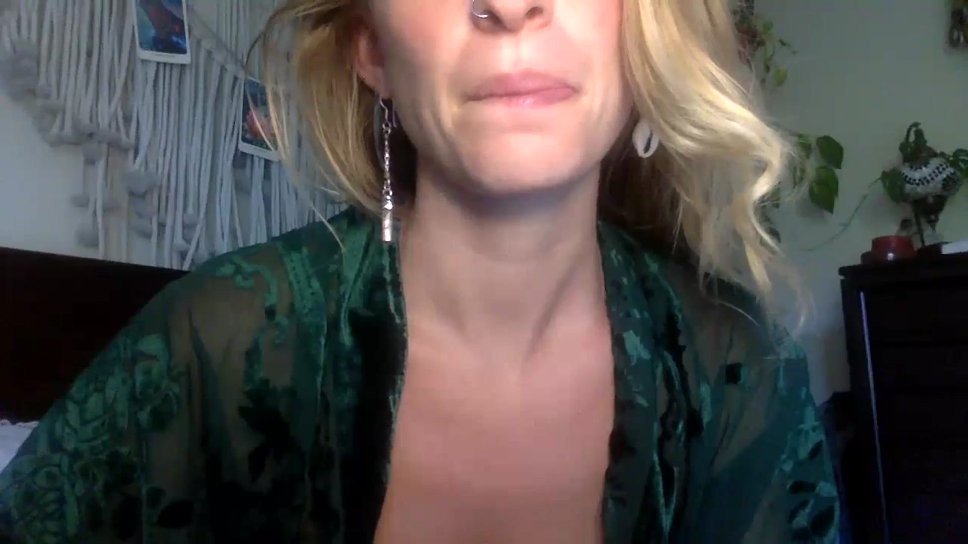 Gallery image thumbnail from OrgasmicWomen's myfreecams stream on, 06/29/2023, 21:35 image 11 of 20