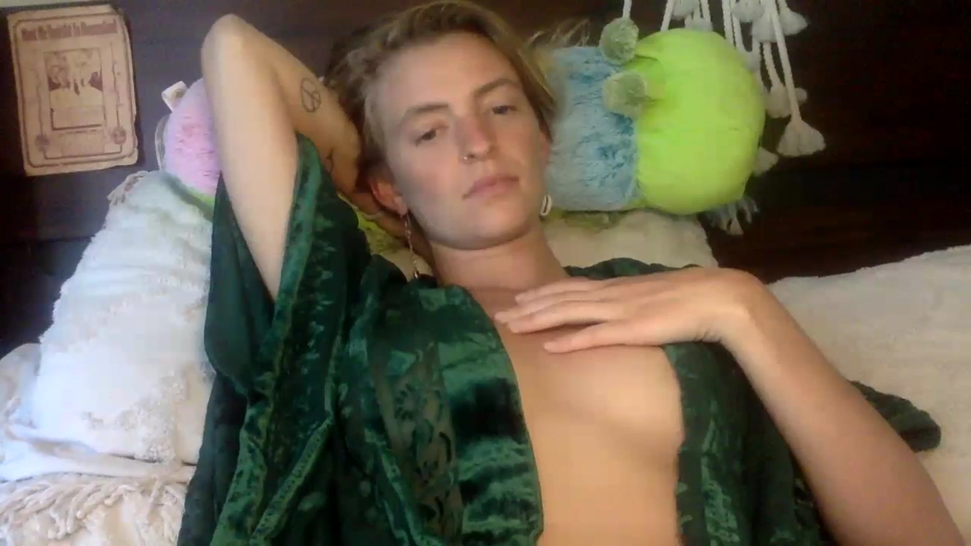 Gallery image thumbnail from OrgasmicWomen's myfreecams stream on, 06/29/2023, 21:35 image 7 of 20