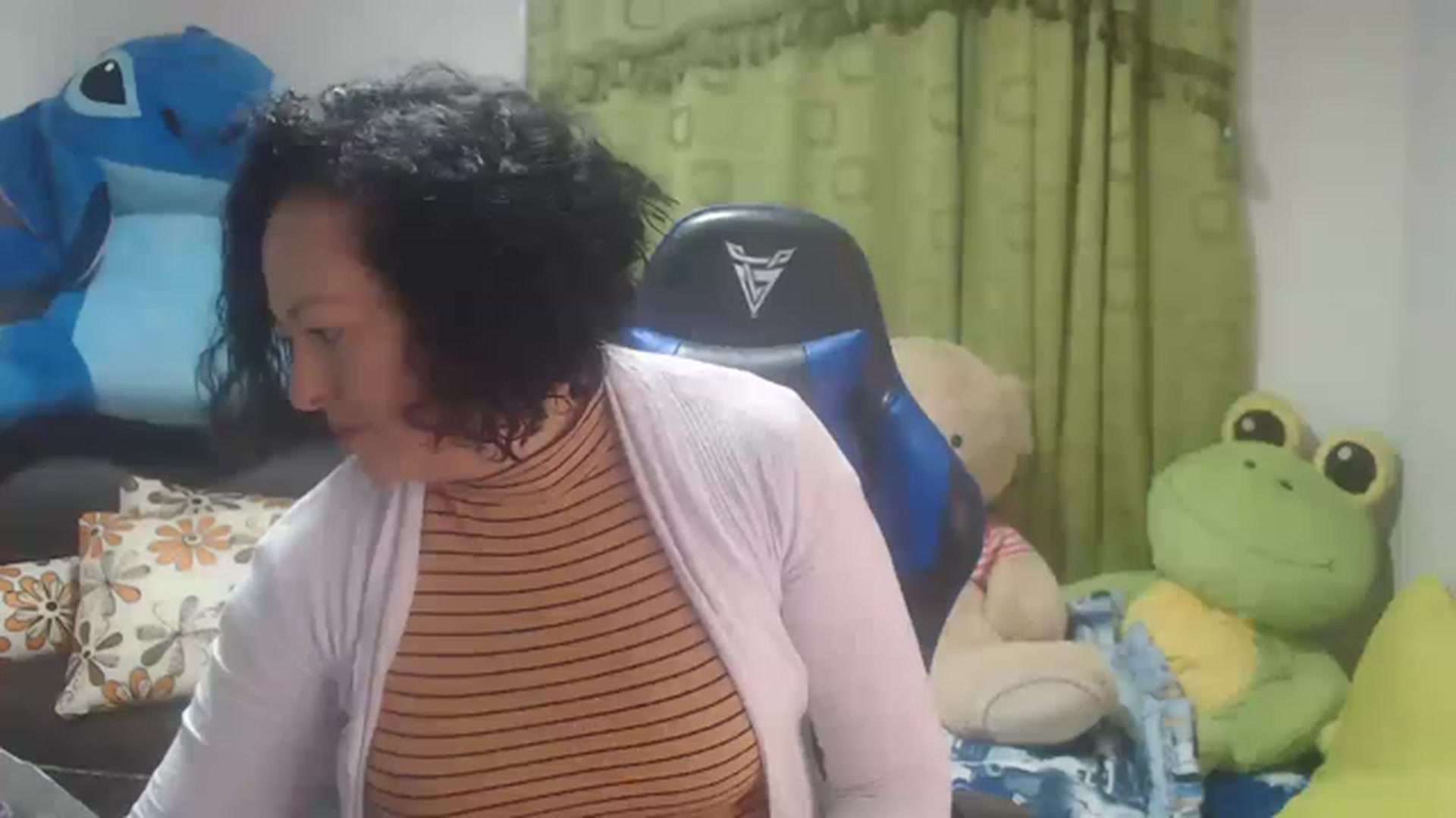 Gallery image thumbnail from Oriana_wet's myfreecams stream on, 06/27/2023, 11:12 image 3 of 20