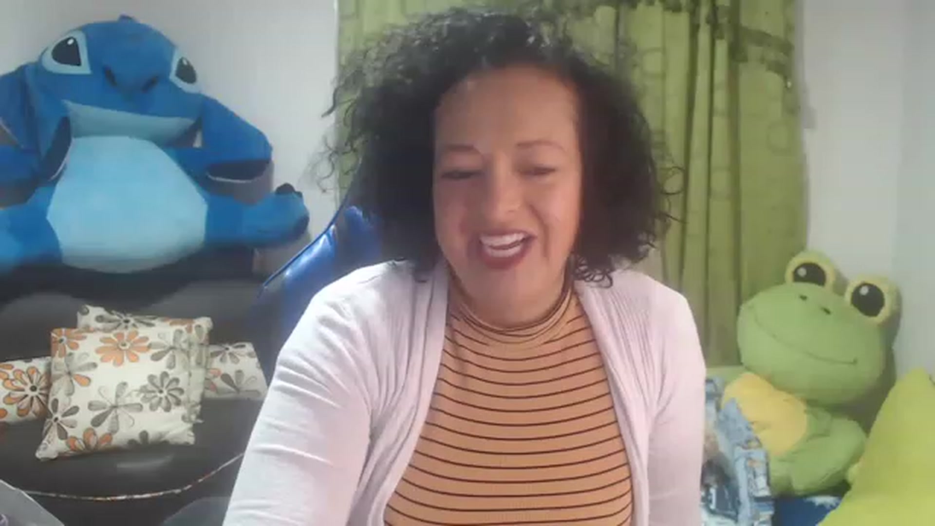 Gallery image thumbnail from Oriana_wet's myfreecams stream on, 06/27/2023, 11:12 image 18 of 20