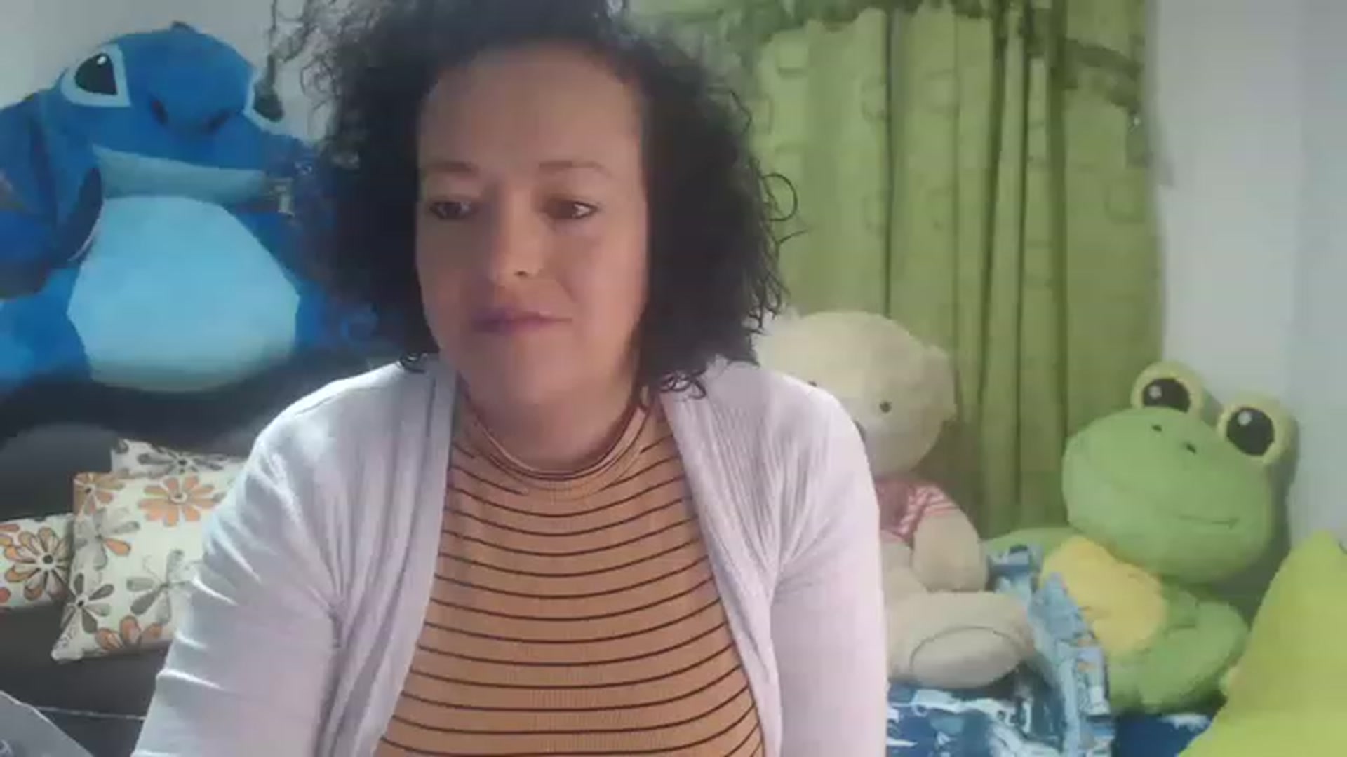 Gallery image thumbnail from Oriana_wet's myfreecams stream on, 06/27/2023, 11:12 image 15 of 20