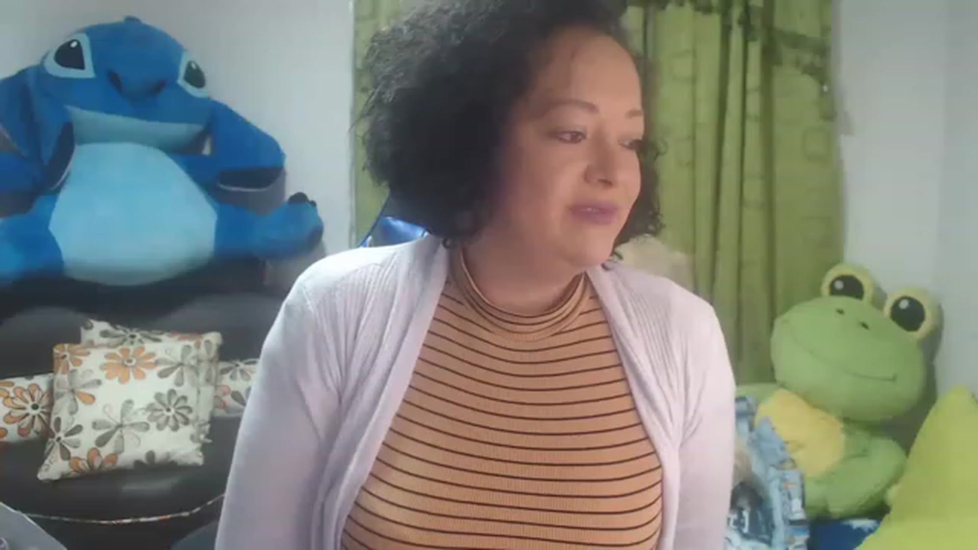 Gallery image thumbnail from Oriana_wet's myfreecams stream on, 06/27/2023, 11:12 image 16 of 20