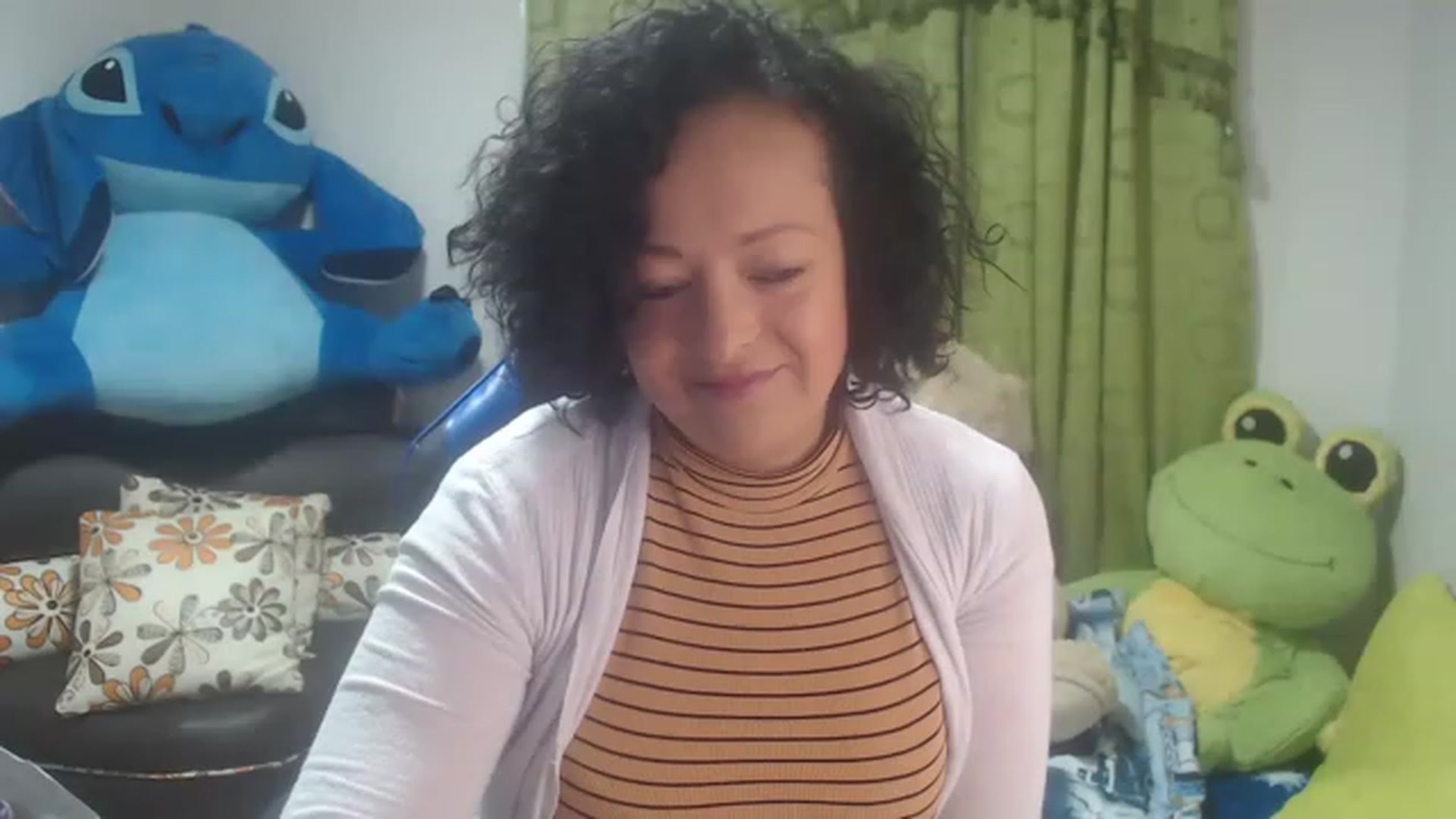 Gallery image thumbnail from Oriana_wet's myfreecams stream on, 06/27/2023, 11:12 image 11 of 20