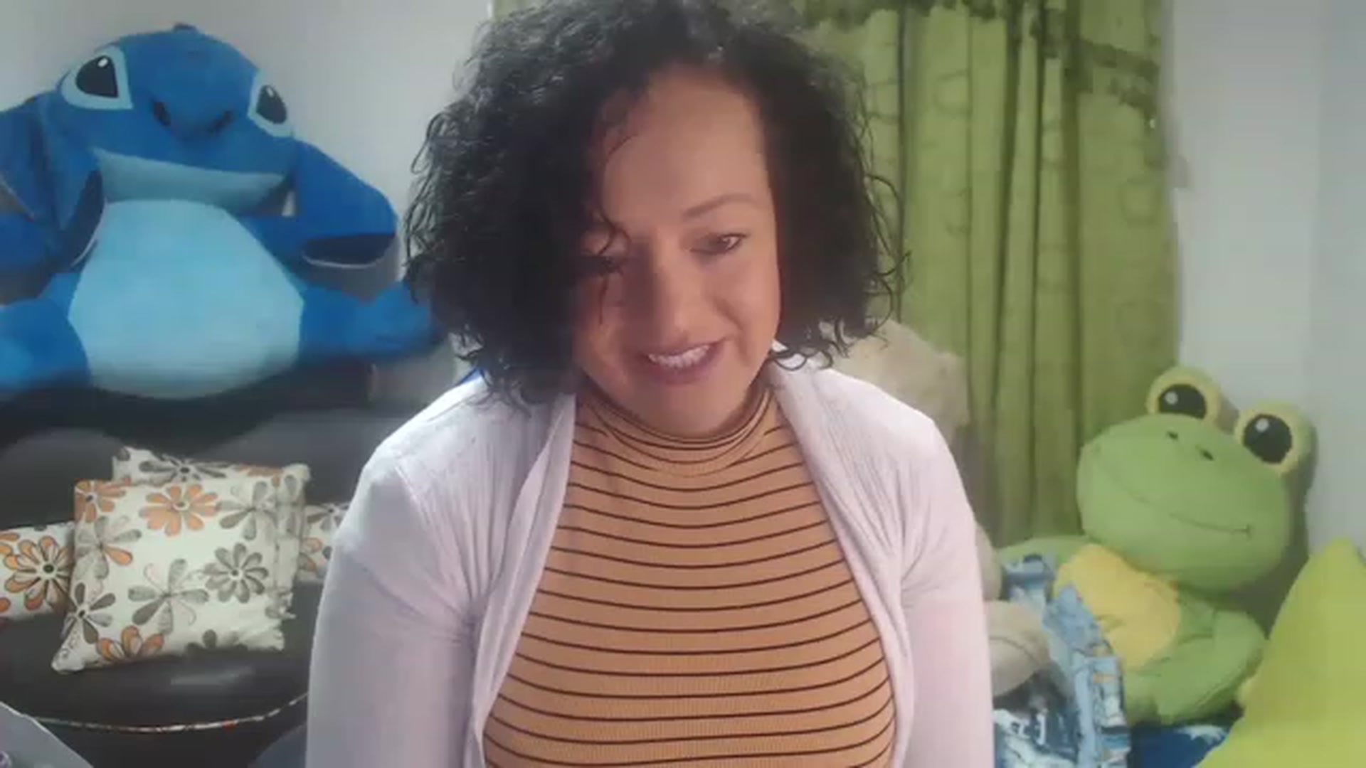 Gallery image thumbnail from Oriana_wet's myfreecams stream on, 06/27/2023, 11:12 image 9 of 20