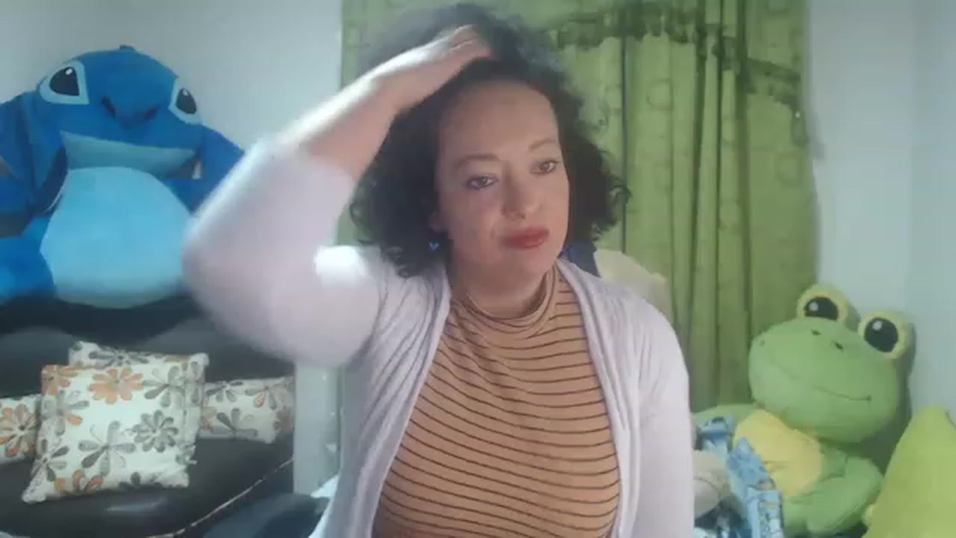 Gallery image thumbnail from Oriana_wet's myfreecams stream on, 06/27/2023, 13:01 image 19 of 20