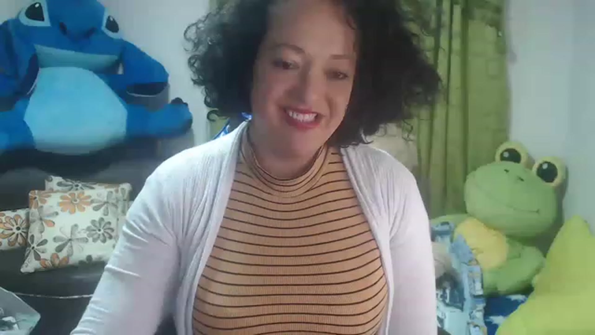 Gallery image thumbnail from Oriana_wet's myfreecams stream on, 06/27/2023, 14:42 image 16 of 20