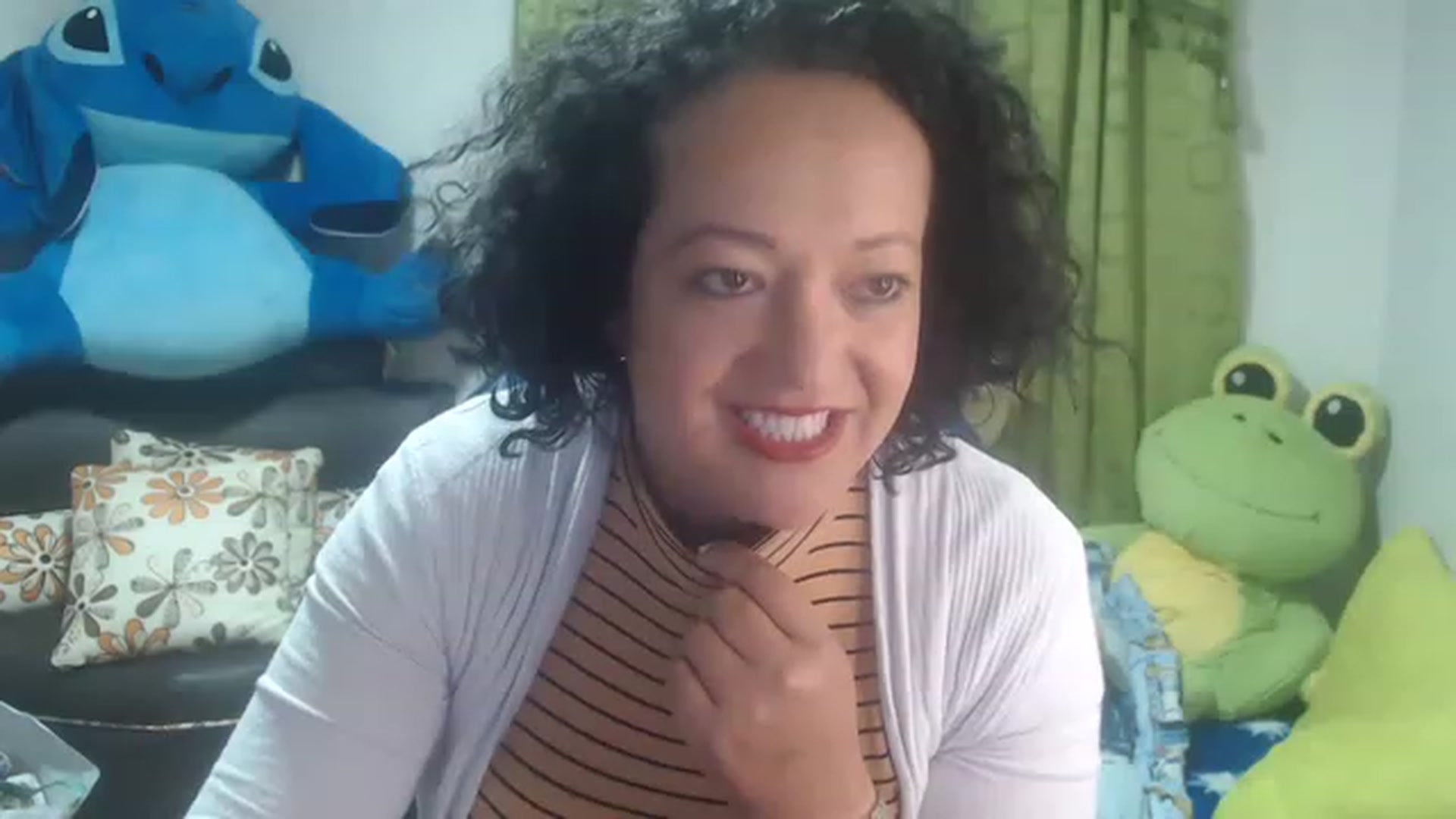 Gallery image thumbnail from Oriana_wet's myfreecams stream on, 06/27/2023, 14:42 image 12 of 20