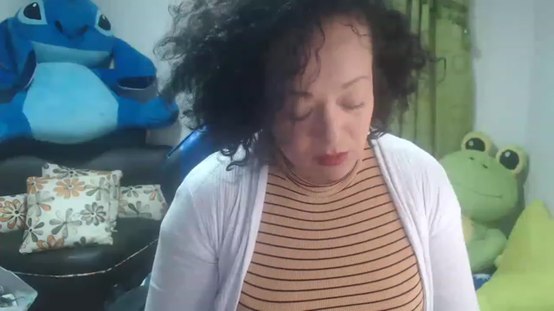 Gallery image thumbnail from Oriana_wet's myfreecams stream on, 06/27/2023, 14:42 image 8 of 20