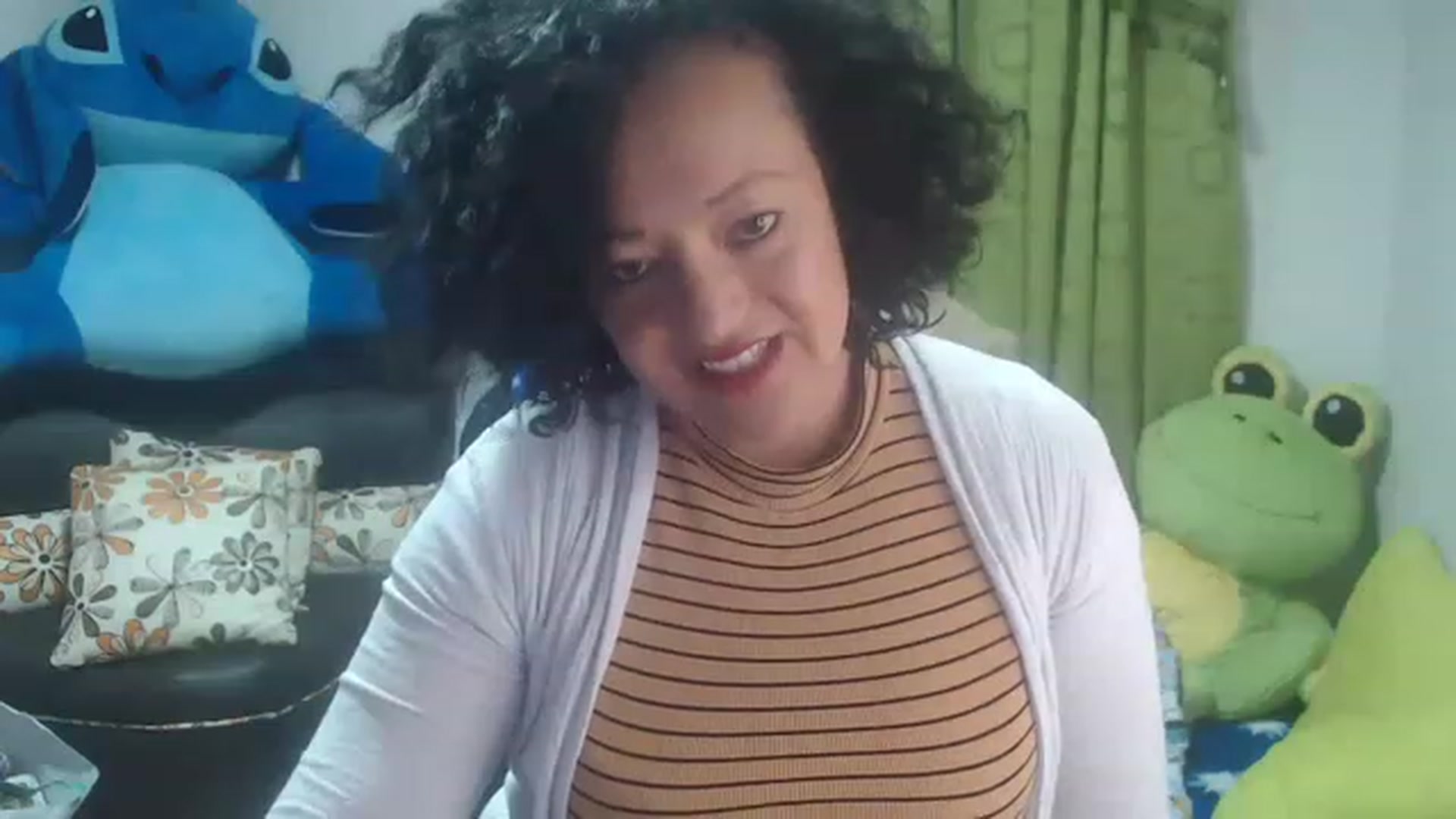 Gallery image thumbnail from Oriana_wet's myfreecams stream on, 06/27/2023, 14:42 image 17 of 20