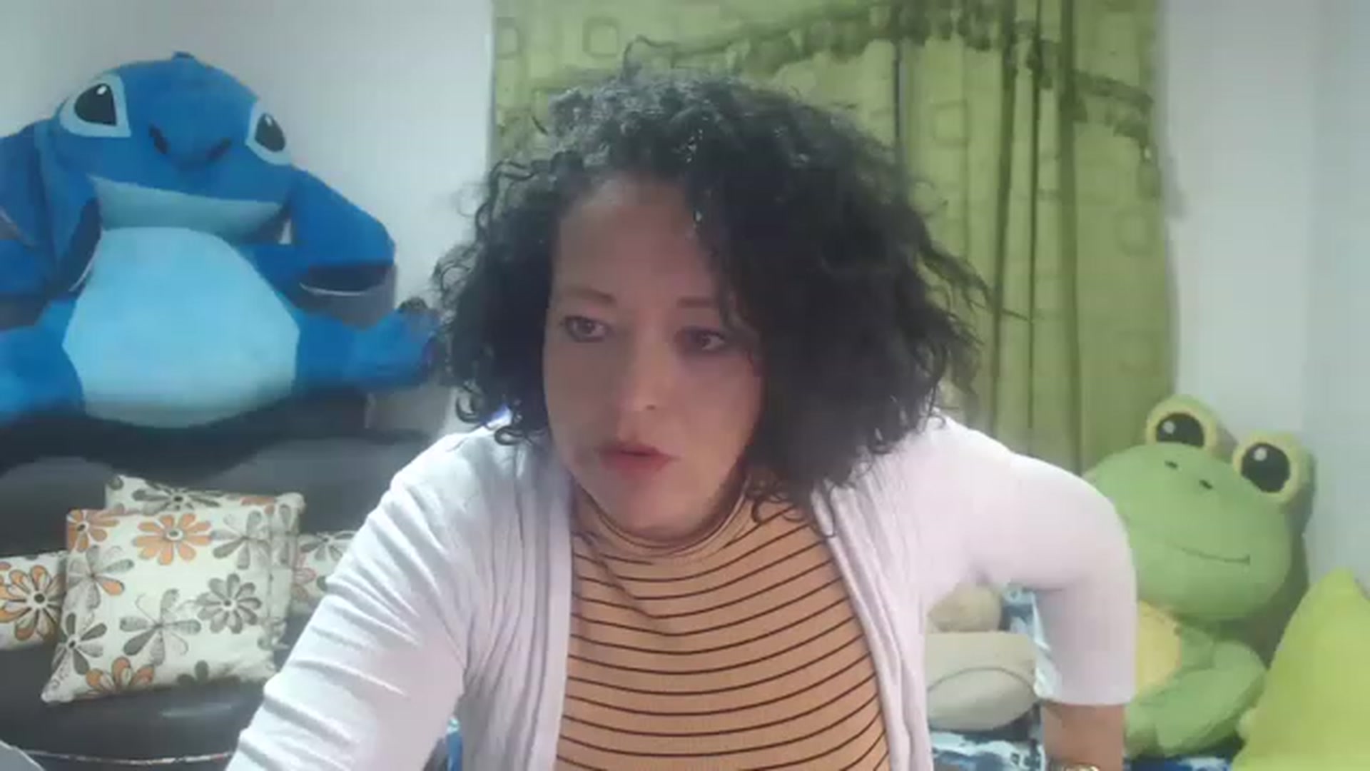 Gallery image thumbnail from Oriana_wet's myfreecams stream on, 06/27/2023, 15:24 image 18 of 20
