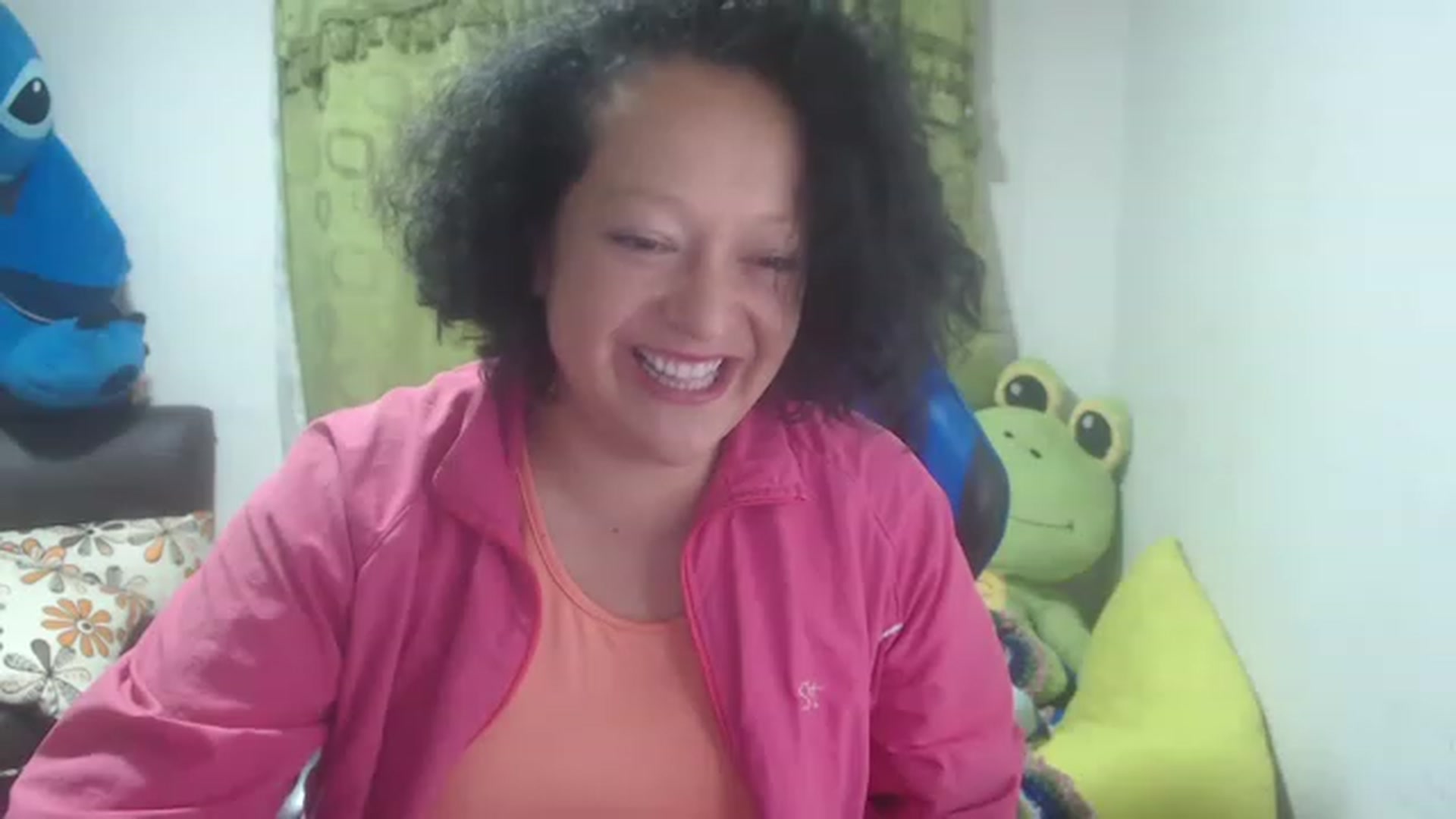 Gallery image thumbnail from Oriana_wet's myfreecams stream on, 06/29/2023, 02:25 image 17 of 20