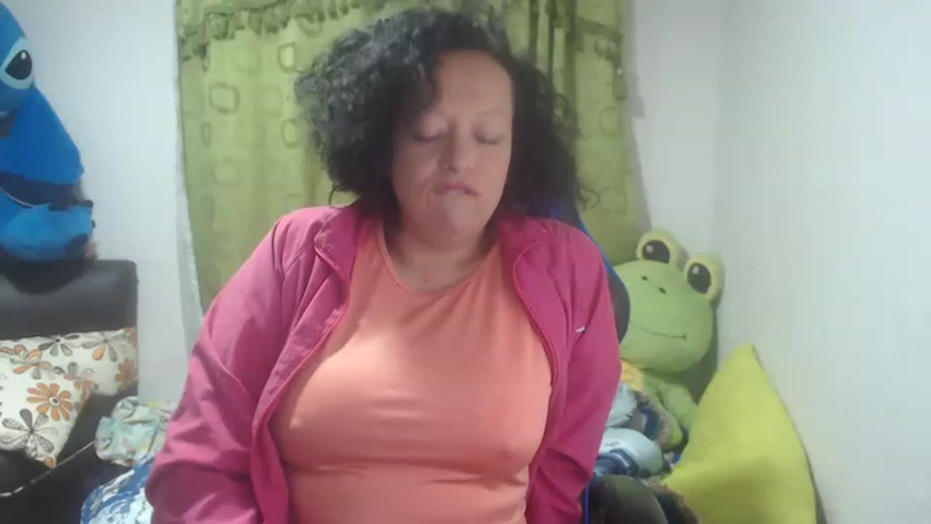 Gallery image thumbnail from Oriana_wet's myfreecams stream on, 06/29/2023, 02:25 image 20 of 20