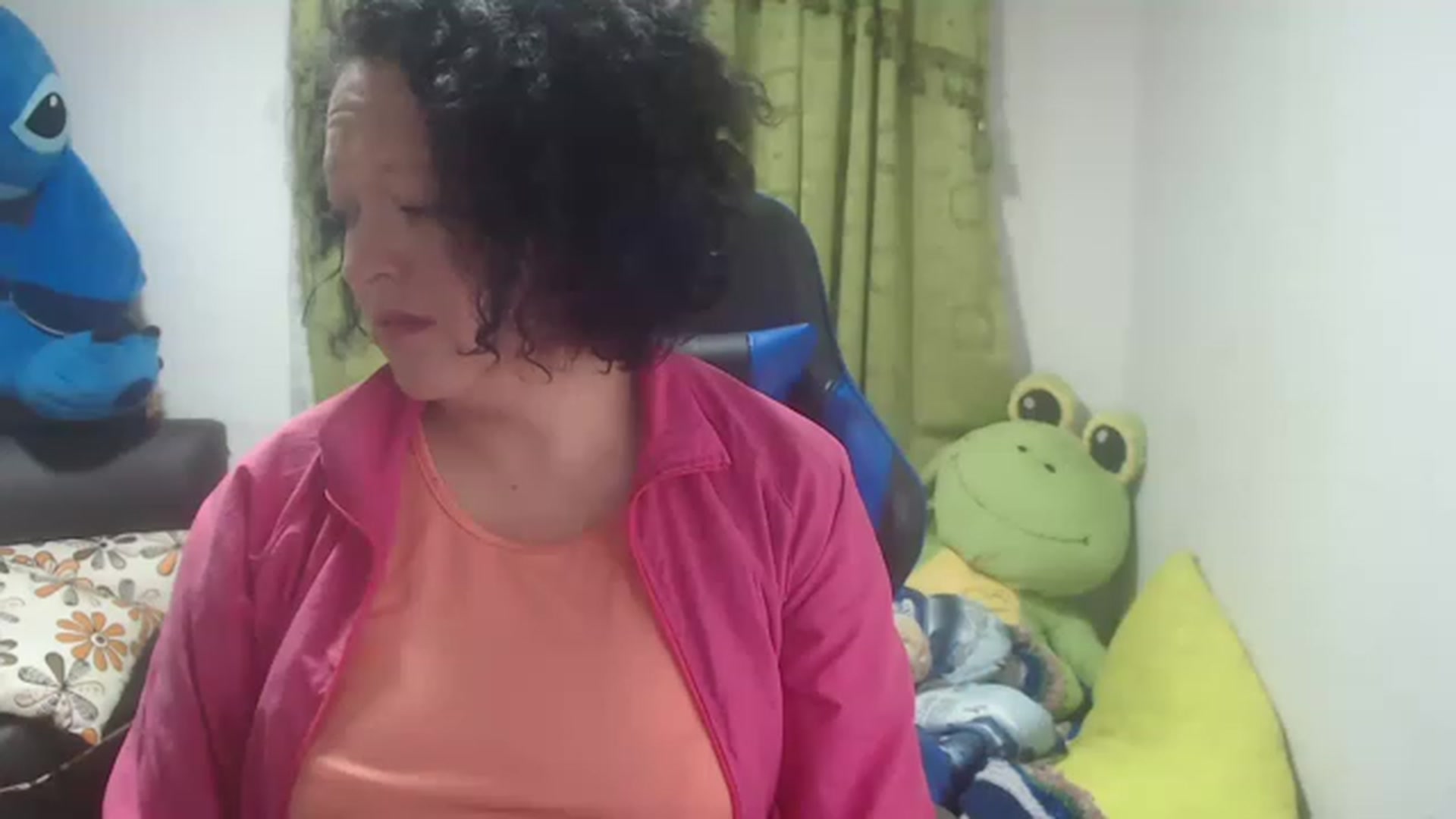 Gallery image thumbnail from Oriana_wet's myfreecams stream on, 06/29/2023, 04:46 image 10 of 20