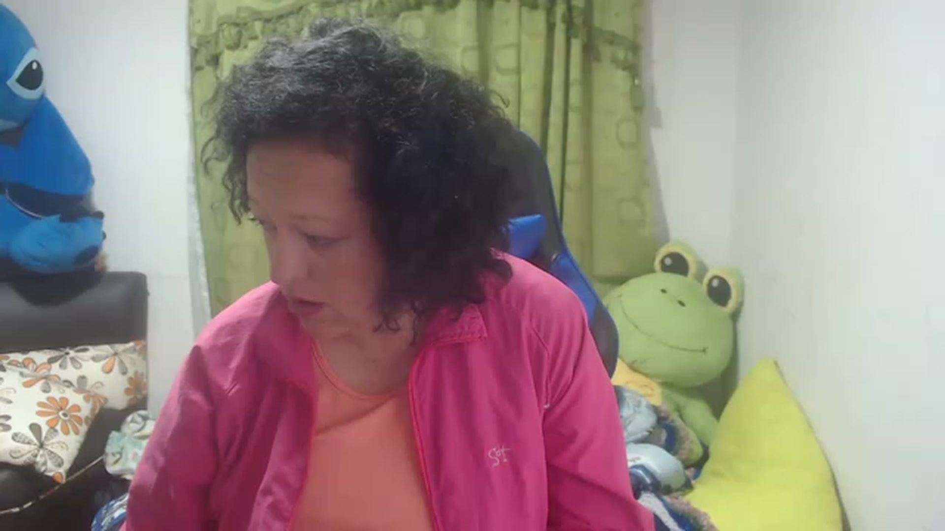 Gallery image thumbnail from Oriana_wet's myfreecams stream on, 06/29/2023, 04:46 image 13 of 20
