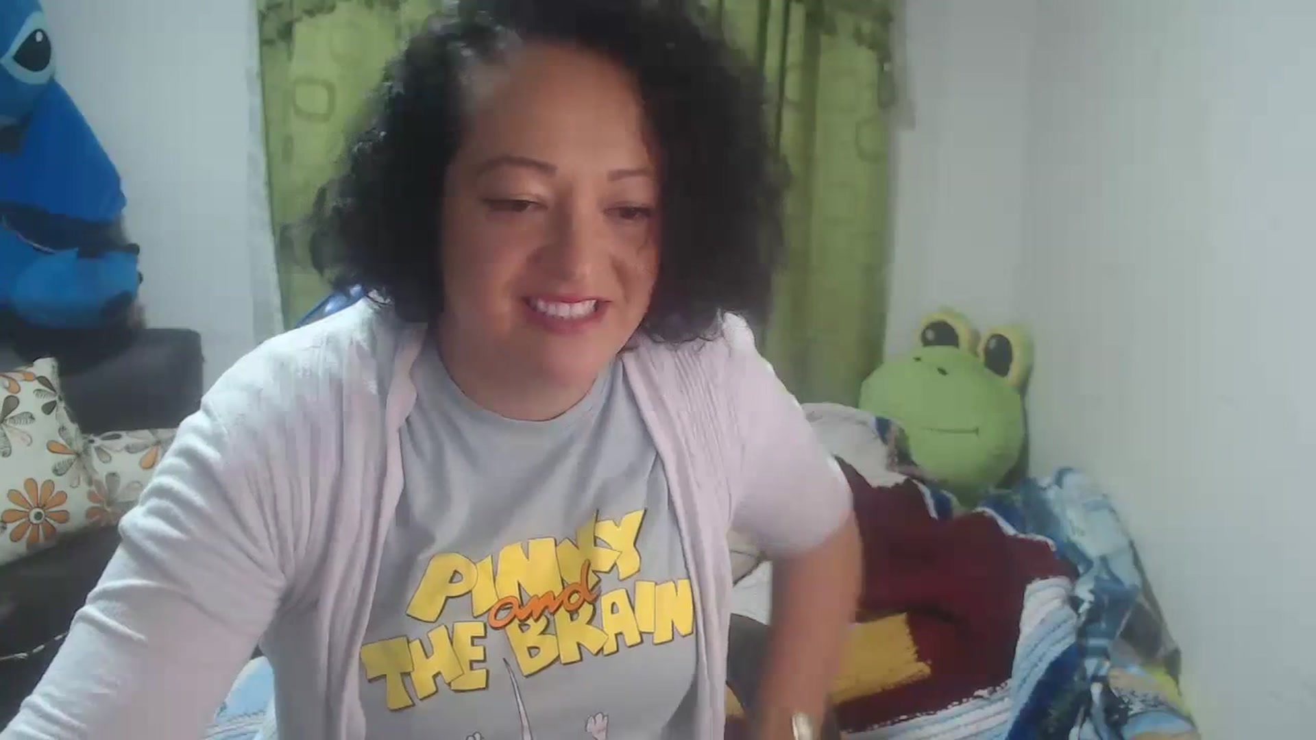 Gallery image thumbnail from Oriana_wet's myfreecams stream on, 06/30/2023, 23:19 image 13 of 20