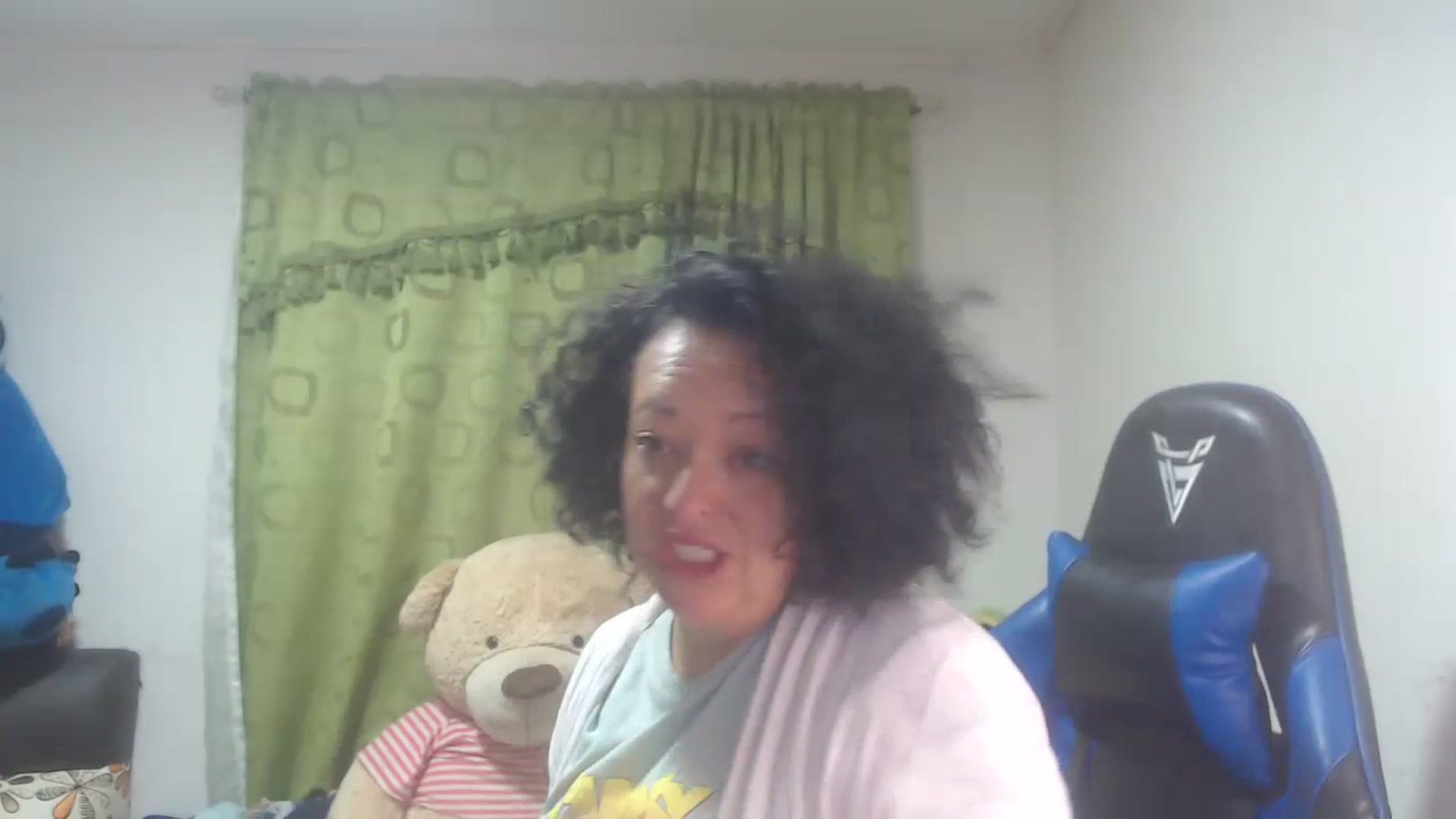 Gallery image thumbnail from Oriana_wet's myfreecams stream on, 07/01/2023, 05:34 image 14 of 20