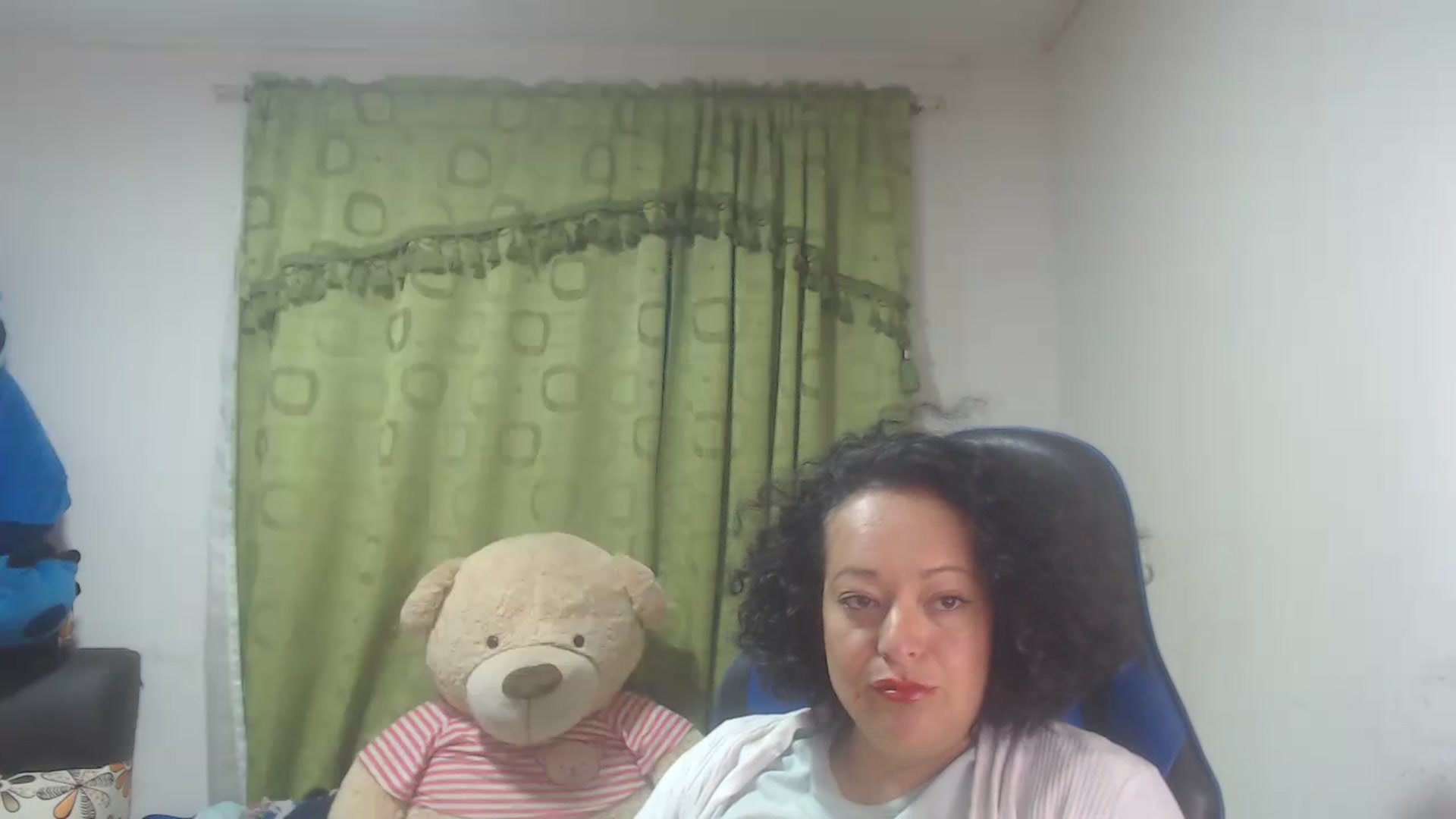 Gallery image thumbnail from Oriana_wet's myfreecams stream on, 07/01/2023, 05:34 image 5 of 20