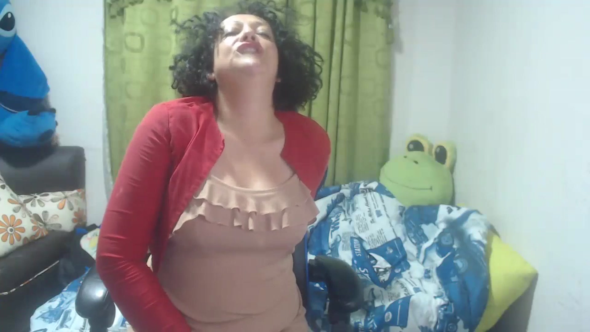 Gallery image thumbnail from Oriana_wet's myfreecams stream on, 07/02/2023, 03:41 image 5 of 20
