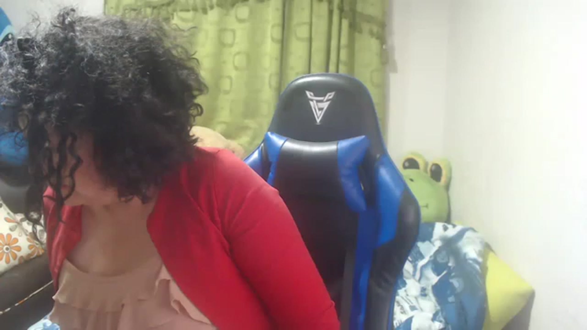 Gallery image thumbnail from Oriana_wet's myfreecams stream on, 07/02/2023, 05:03 image 11 of 20