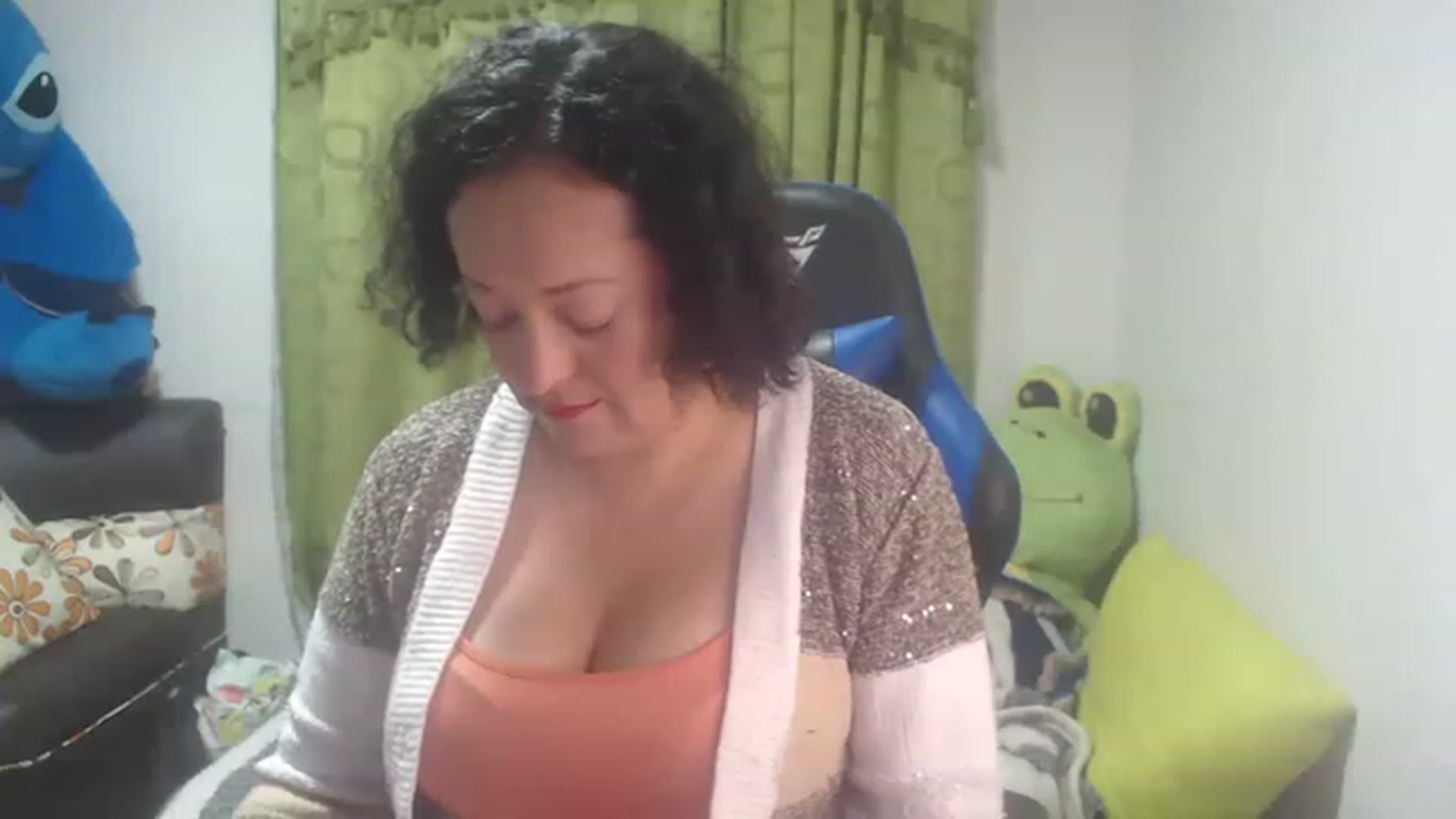 Gallery image thumbnail from Oriana_wet's myfreecams stream on, 07/03/2023, 03:49 image 12 of 20