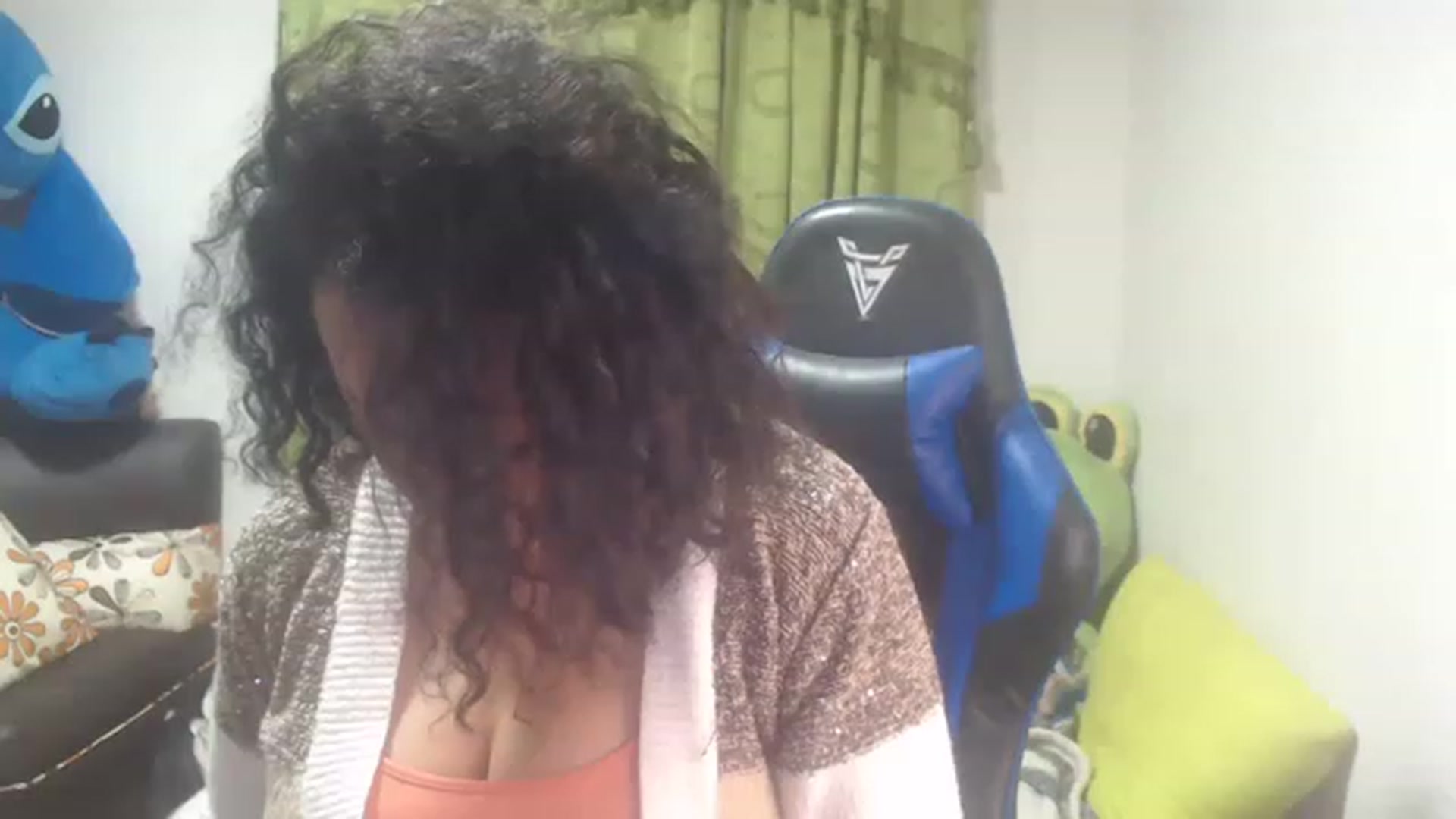Gallery image thumbnail from Oriana_wet's myfreecams stream on, 07/03/2023, 08:01 image 2 of 20