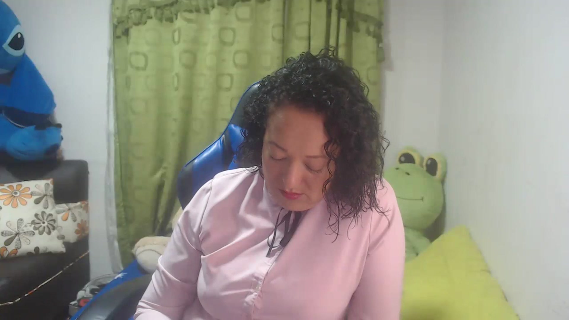 Gallery image thumbnail from Oriana_wet's myfreecams stream on, 07/06/2023, 04:36 image 13 of 20