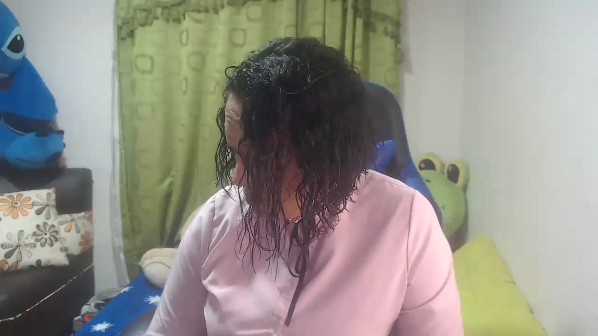 Gallery image thumbnail from Oriana_wet's myfreecams stream on, 07/06/2023, 04:36 image 9 of 20