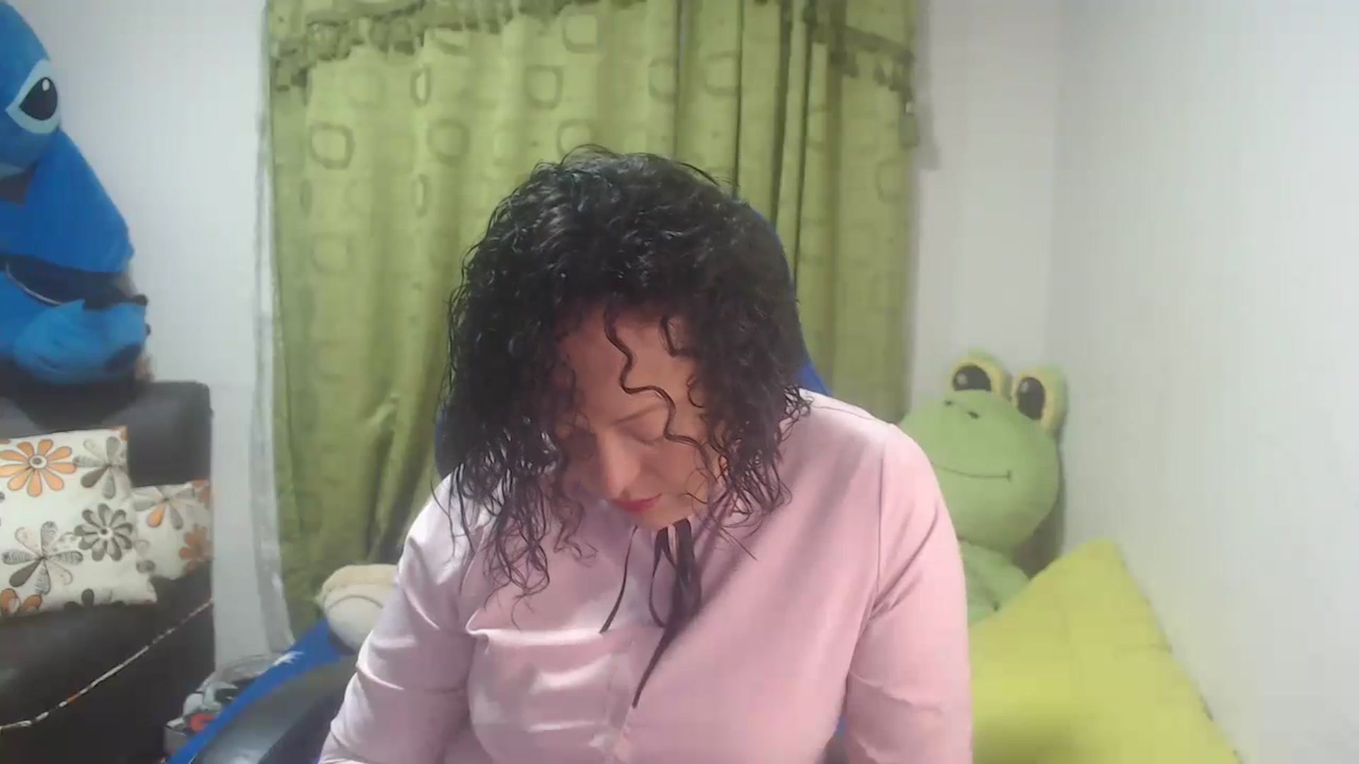 Gallery image thumbnail from Oriana_wet's myfreecams stream on, 07/06/2023, 04:36 image 15 of 20