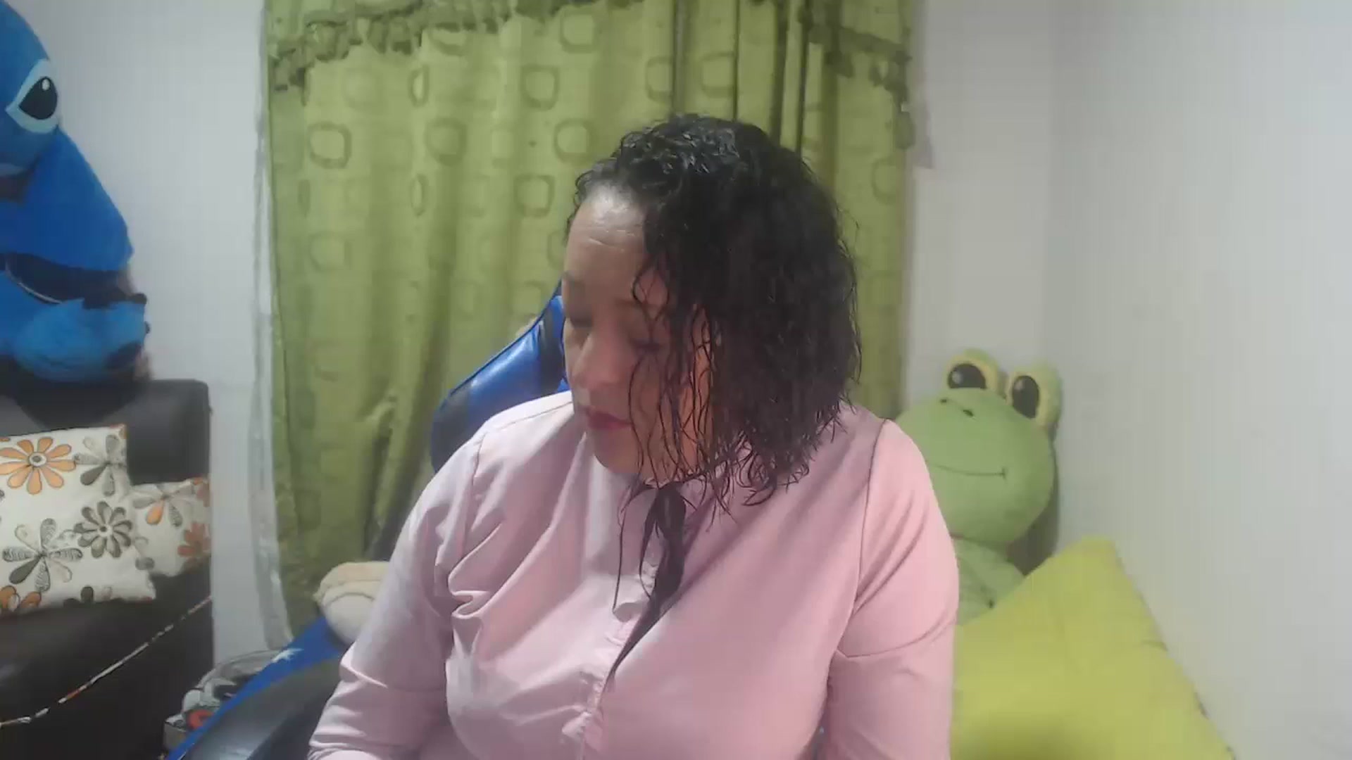 Gallery image thumbnail from Oriana_wet's myfreecams stream on, 07/06/2023, 04:36 image 10 of 20