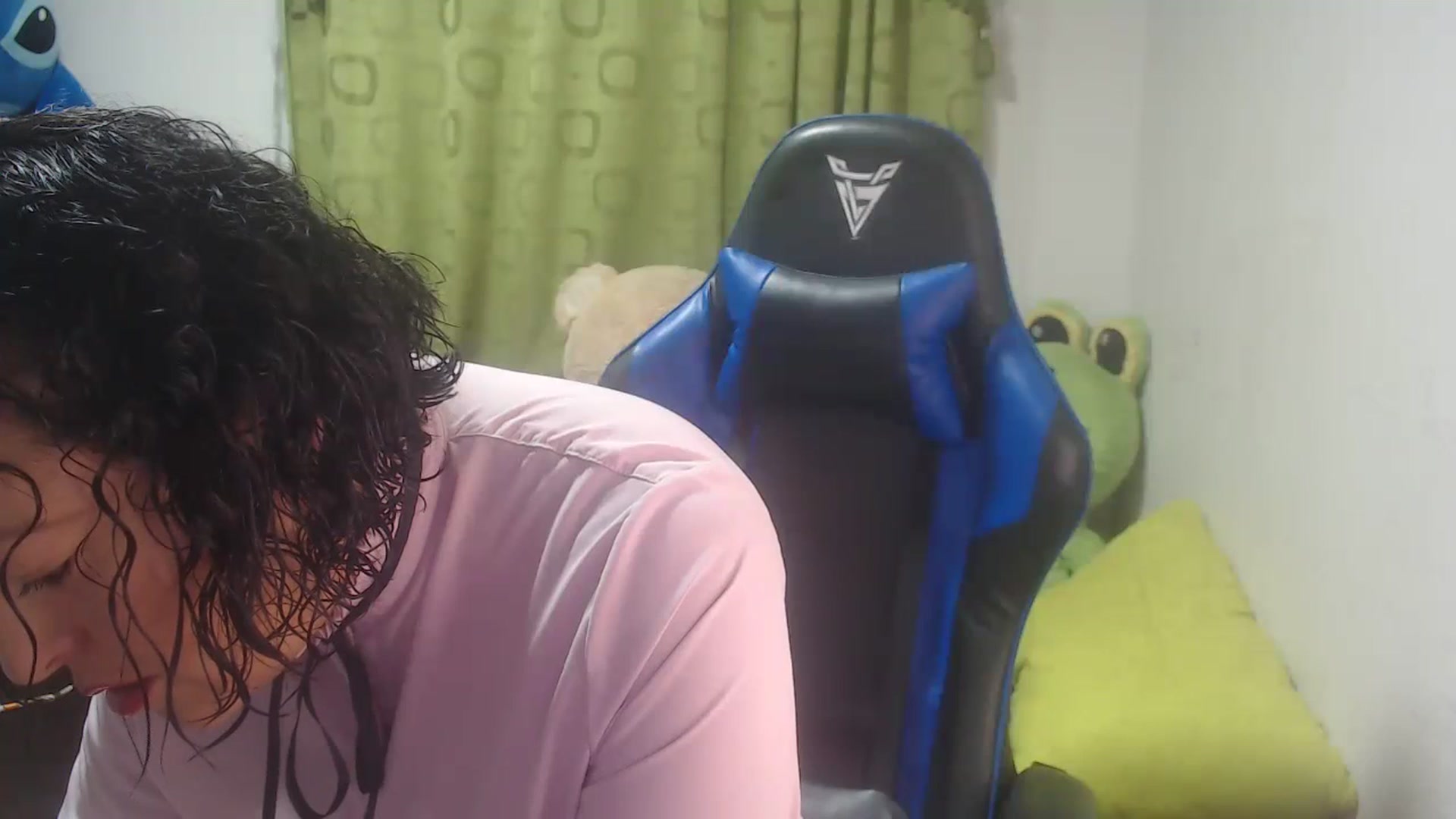 Gallery image thumbnail from Oriana_wet's myfreecams stream on, 07/06/2023, 04:36 image 3 of 20