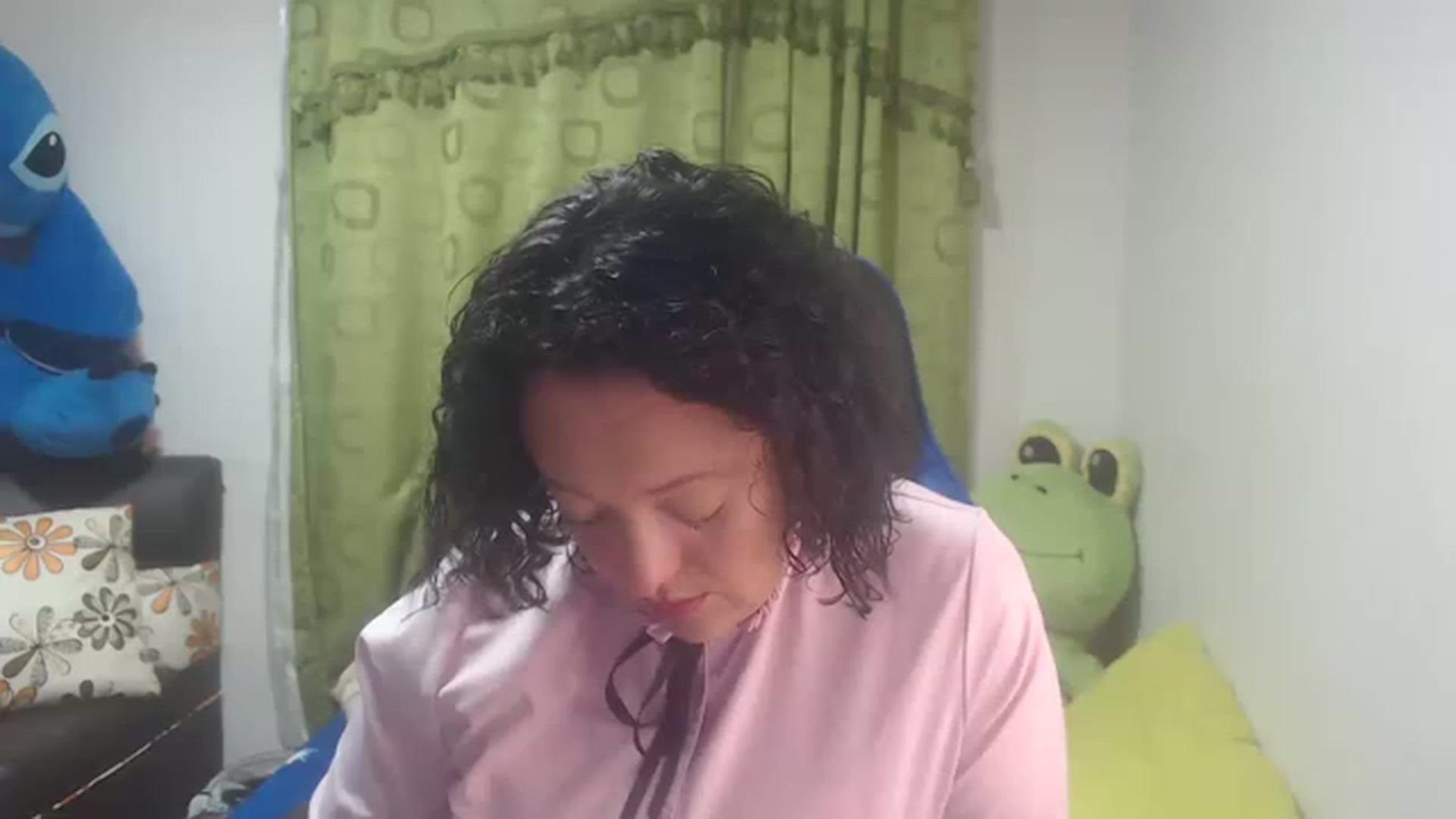 Gallery image thumbnail from Oriana_wet's myfreecams stream on, 07/06/2023, 05:35 image 5 of 20
