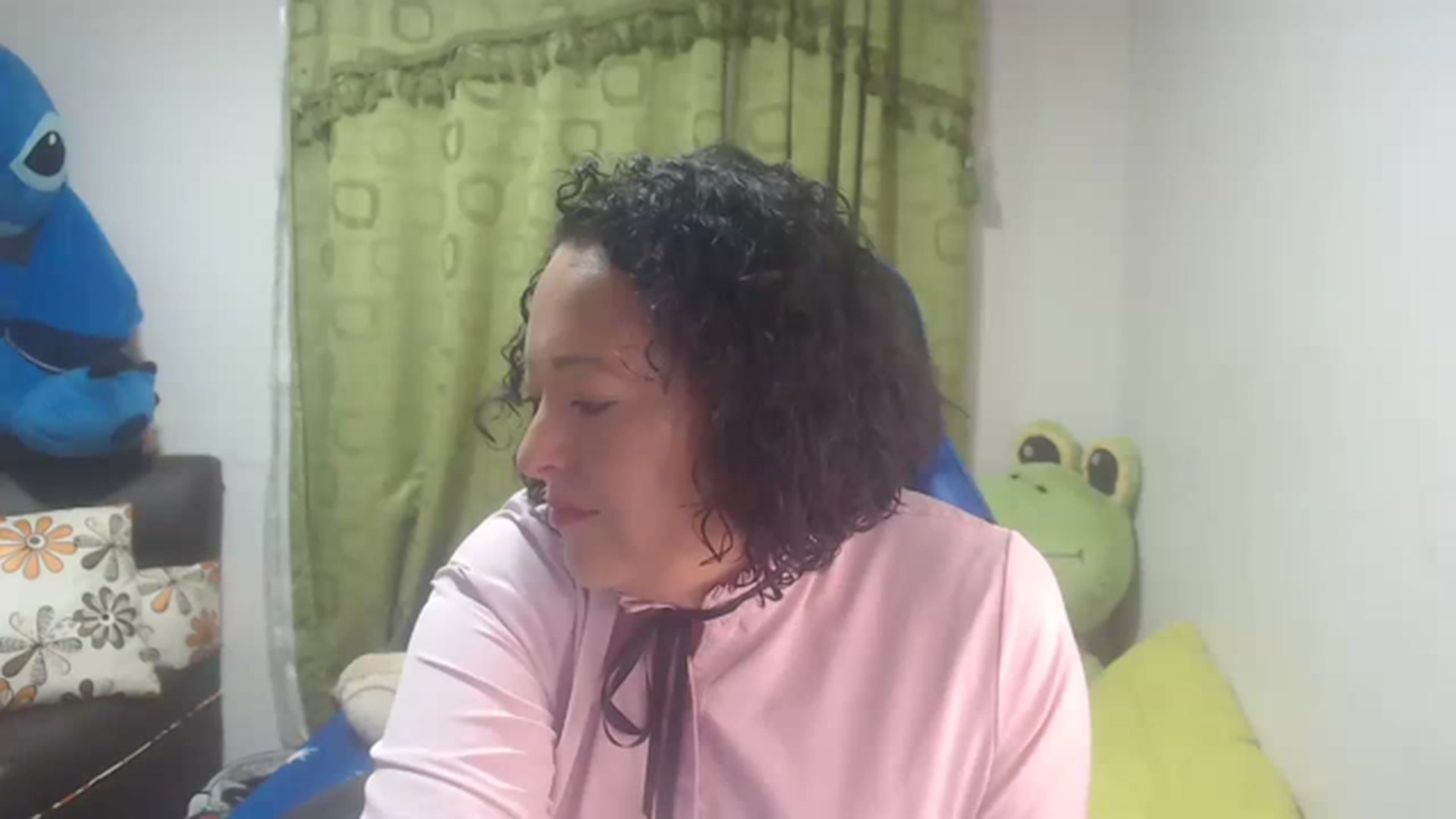 Gallery image thumbnail from Oriana_wet's myfreecams stream on, 07/06/2023, 05:35 image 3 of 20