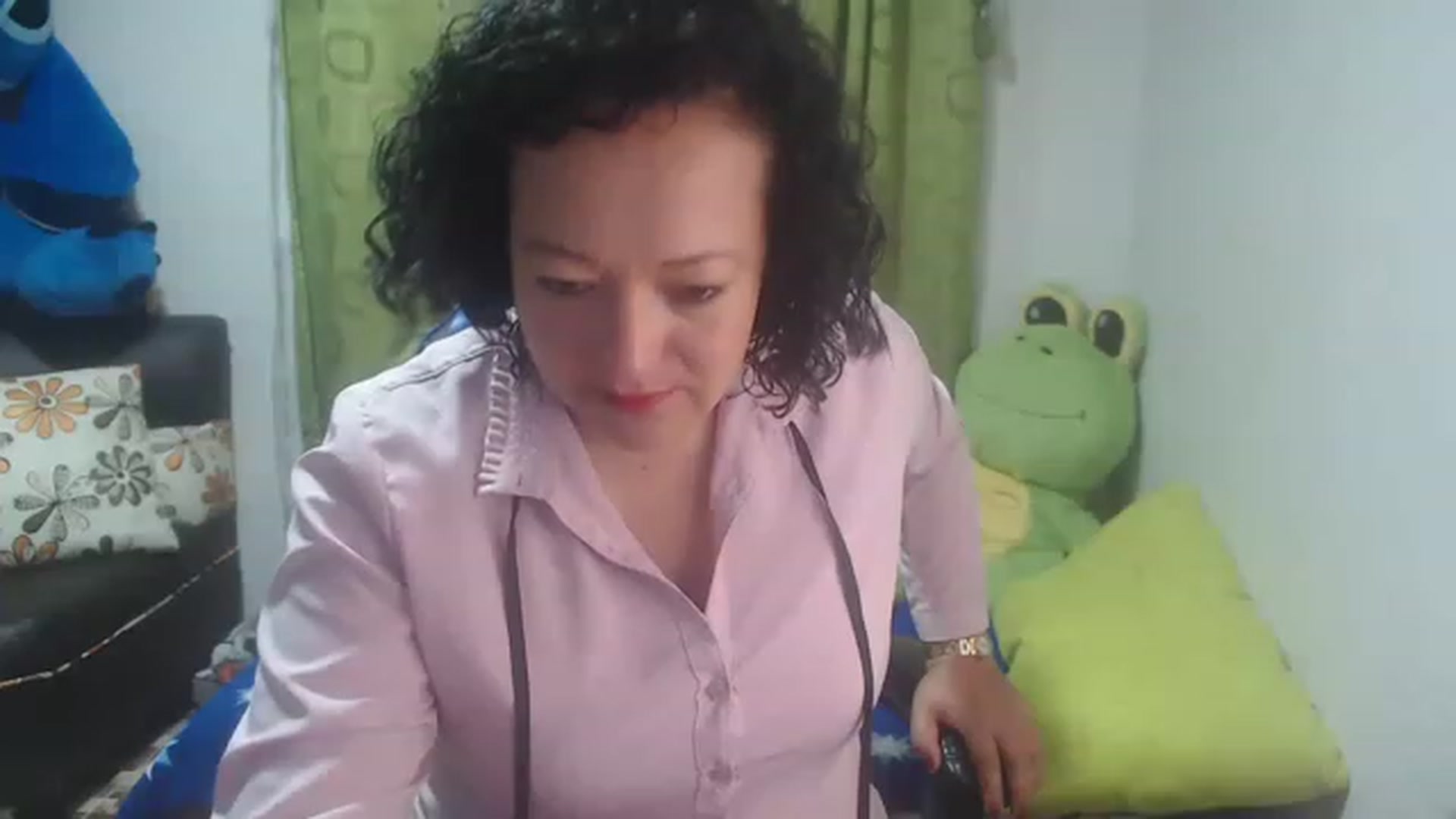 Gallery image thumbnail from Oriana_wet's myfreecams stream on, 07/06/2023, 07:19 image 11 of 20