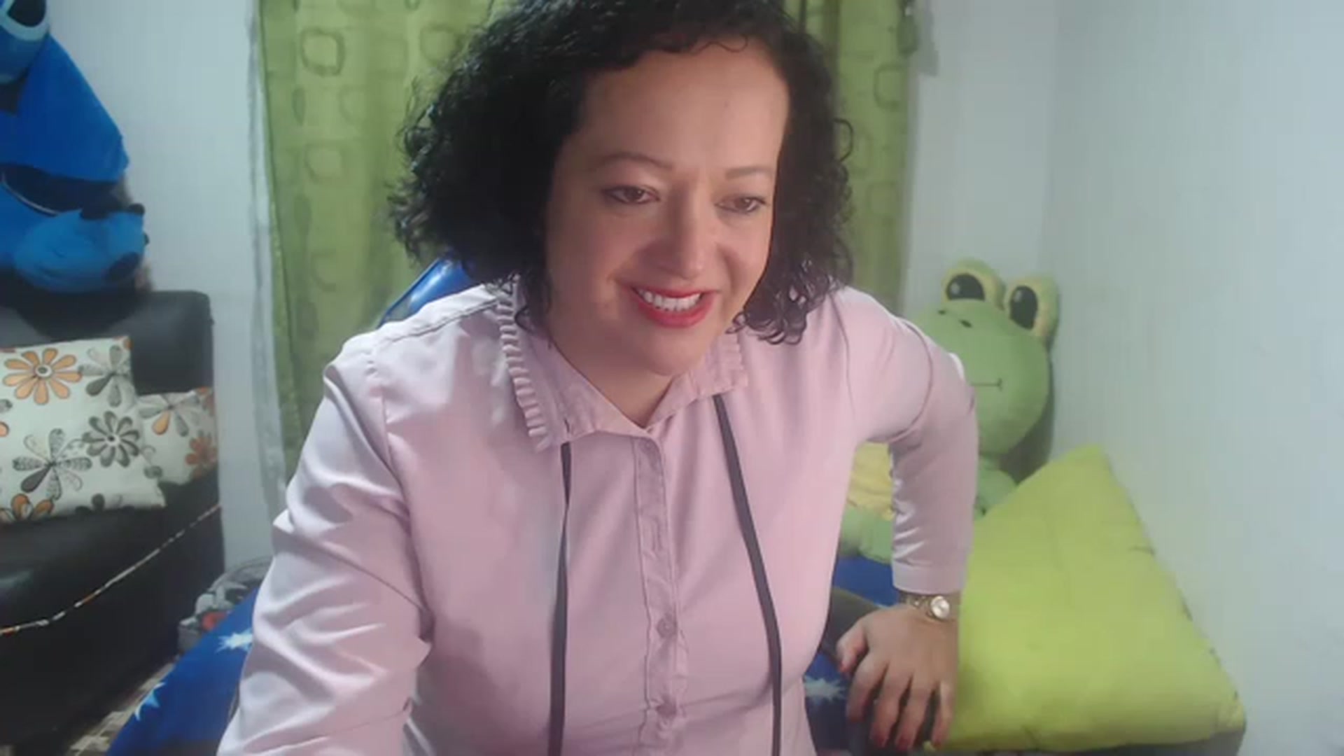 Gallery image thumbnail from Oriana_wet's myfreecams stream on, 07/06/2023, 07:19 image 12 of 20