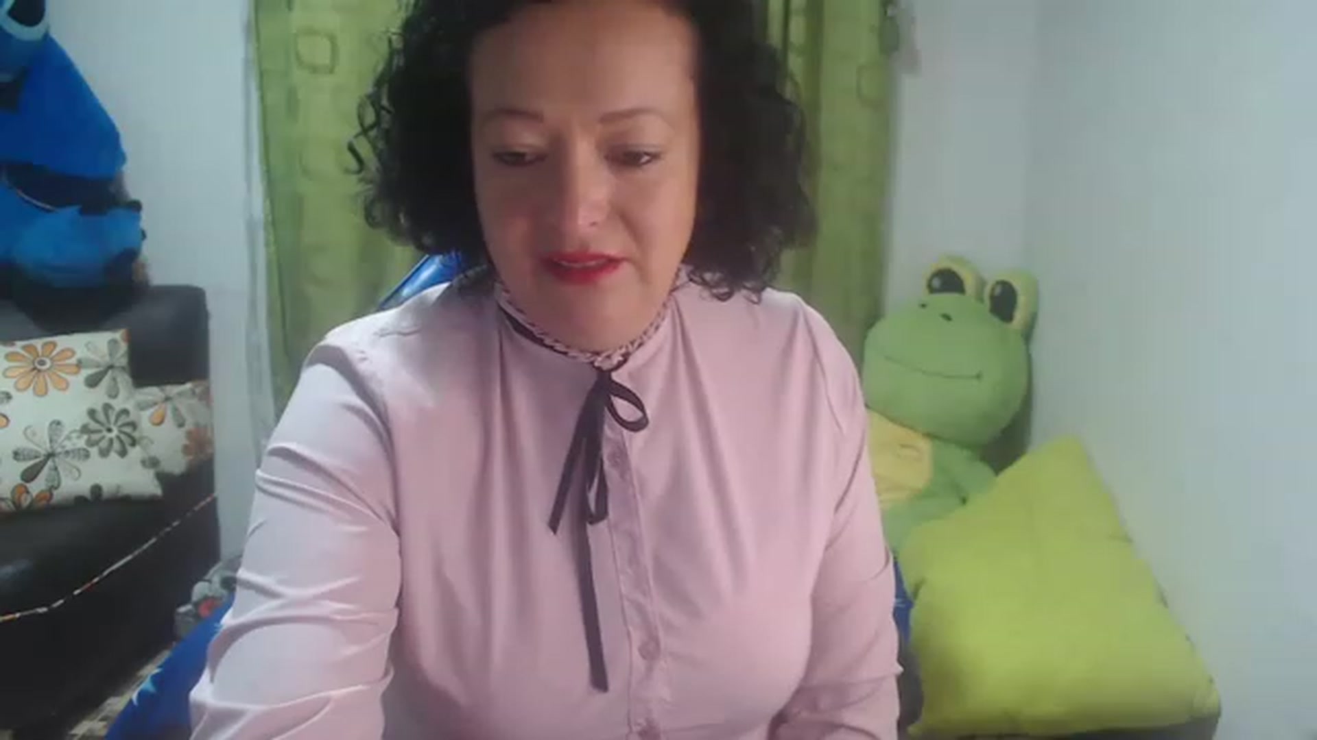Gallery image thumbnail from Oriana_wet's myfreecams stream on, 07/06/2023, 07:19 image 13 of 20