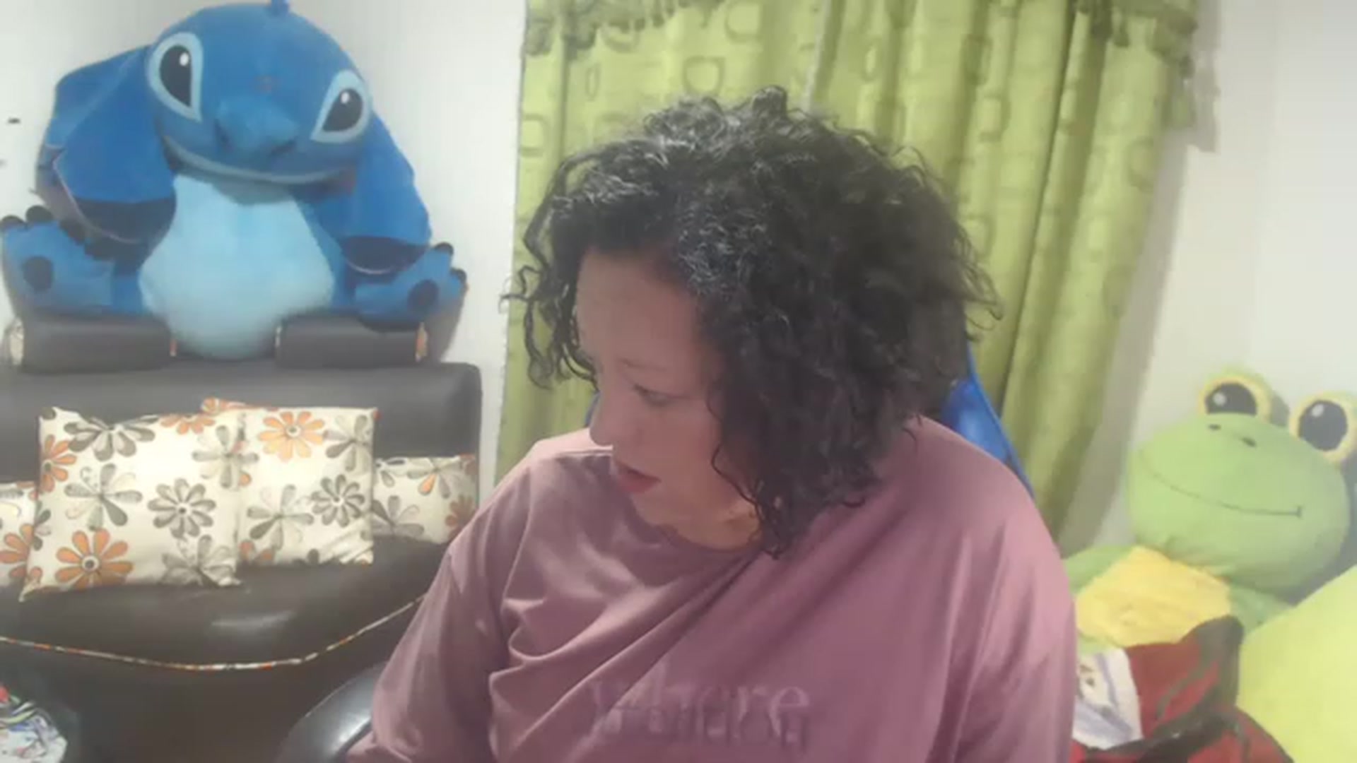 Gallery image thumbnail from Oriana_wet's myfreecams stream on, 07/07/2023, 02:39 image 12 of 20