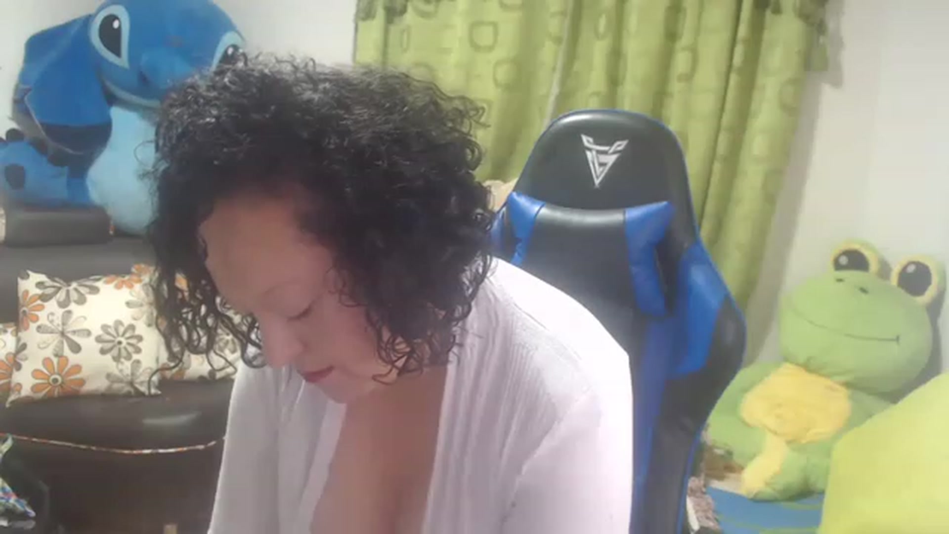 Gallery image thumbnail from Oriana_wet's myfreecams stream on, 07/07/2023, 07:42 image 9 of 20