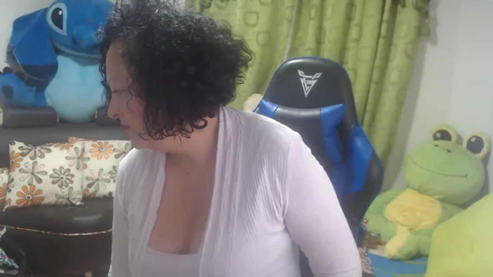Gallery image thumbnail from Oriana_wet's myfreecams stream on, 07/07/2023, 07:42 image 14 of 20