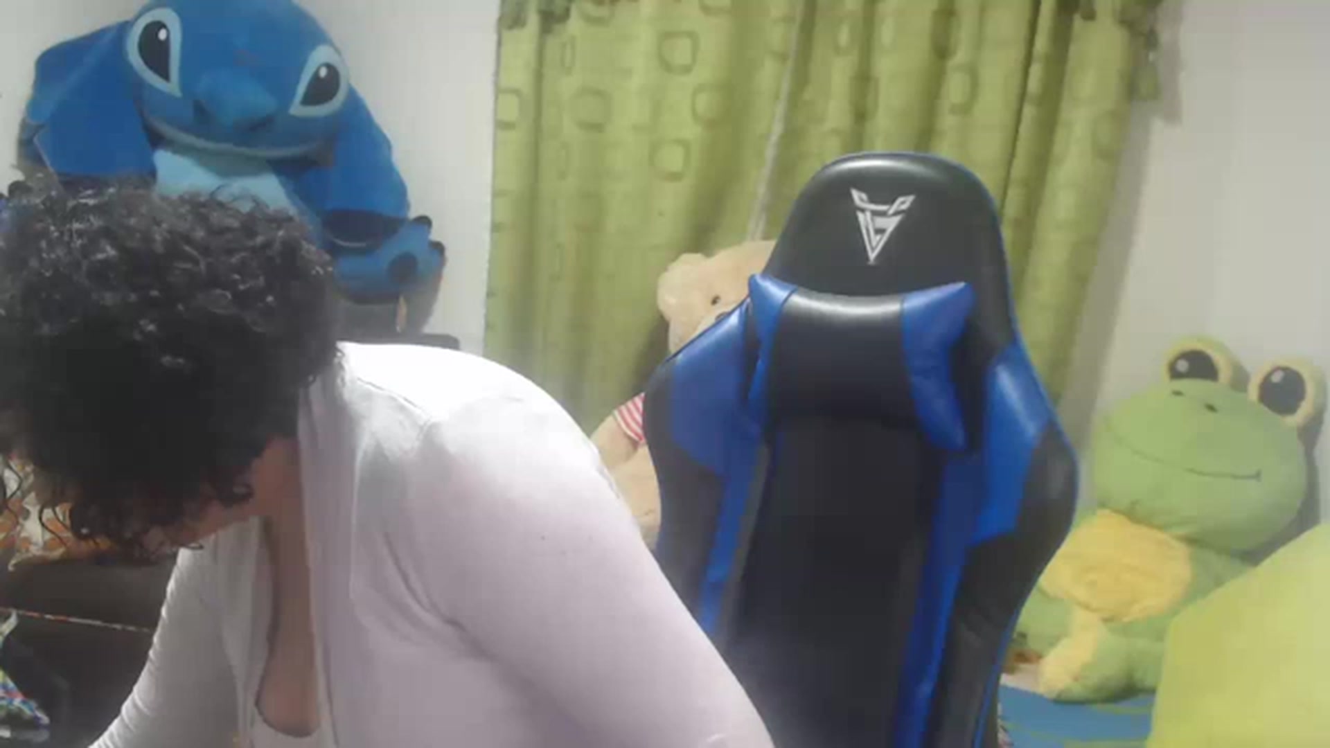 Gallery image thumbnail from Oriana_wet's myfreecams stream on, 07/07/2023, 07:42 image 19 of 20