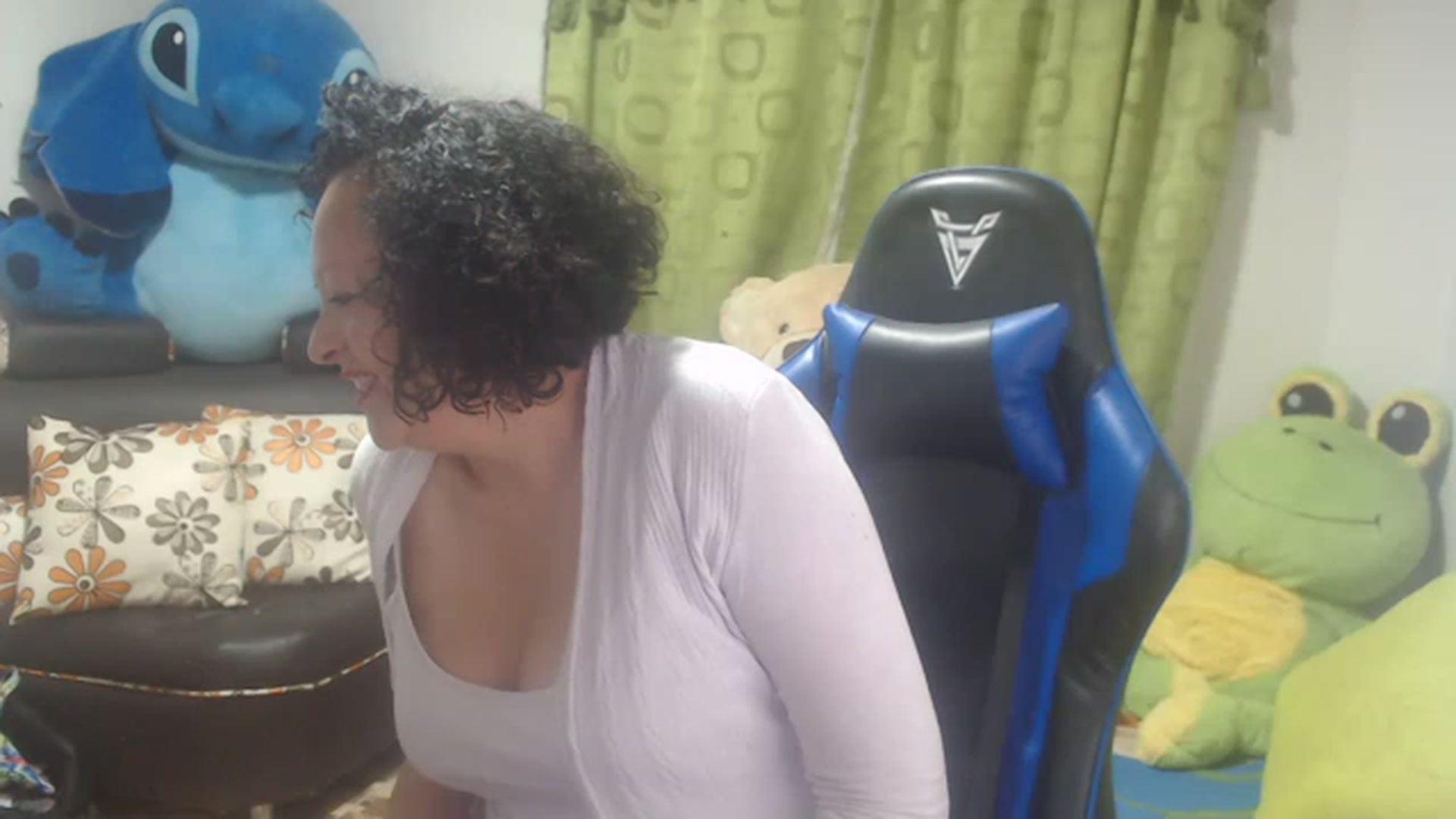 Gallery image thumbnail from Oriana_wet's myfreecams stream on, 07/07/2023, 09:01 image 12 of 20
