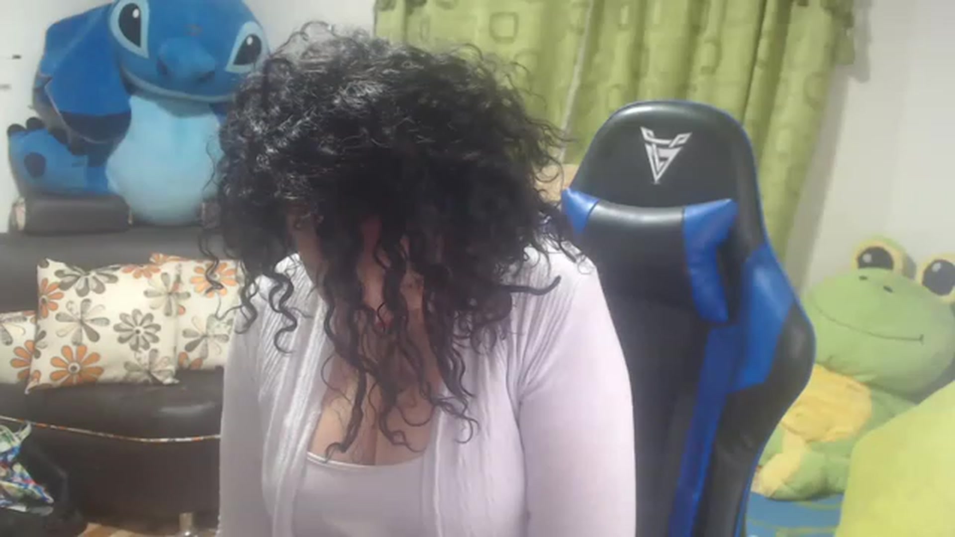 Gallery image thumbnail from Oriana_wet's myfreecams stream on, 07/07/2023, 09:01 image 15 of 20