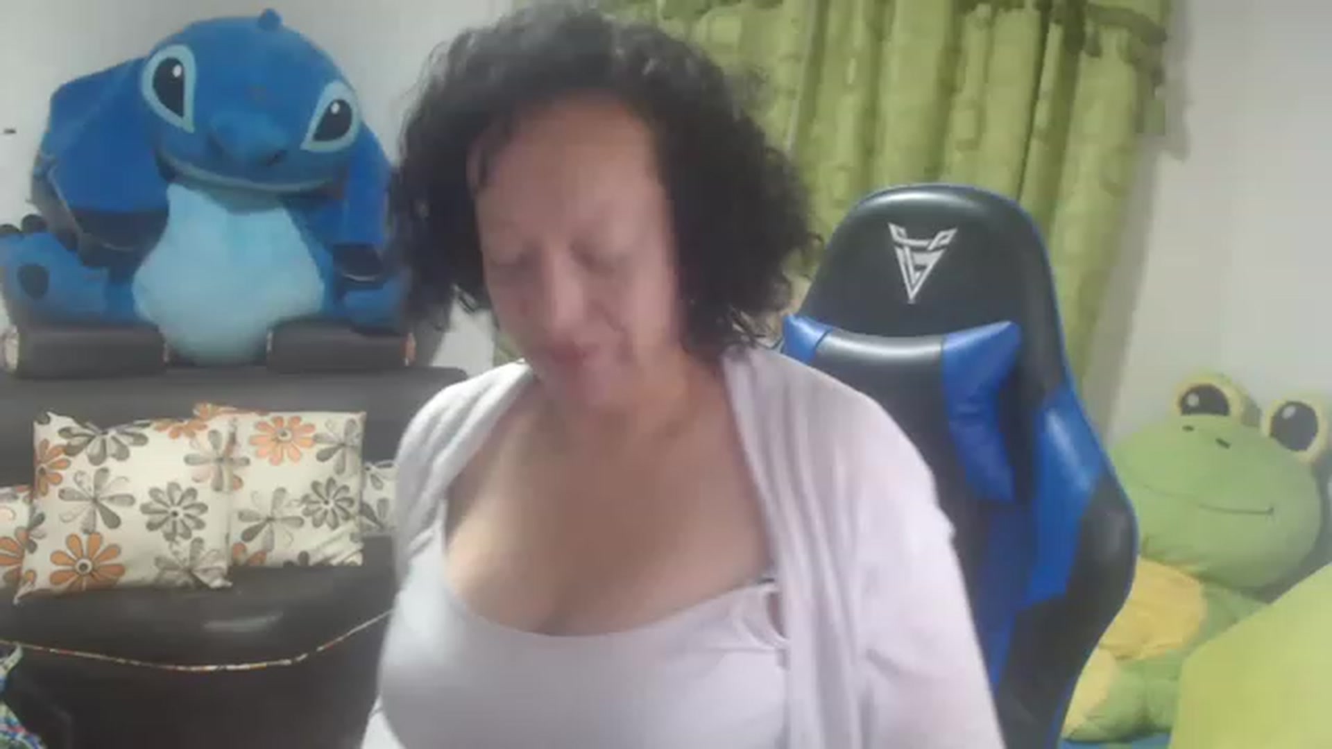 Gallery image thumbnail from Oriana_wet's myfreecams stream on, 07/07/2023, 10:03 image 18 of 20